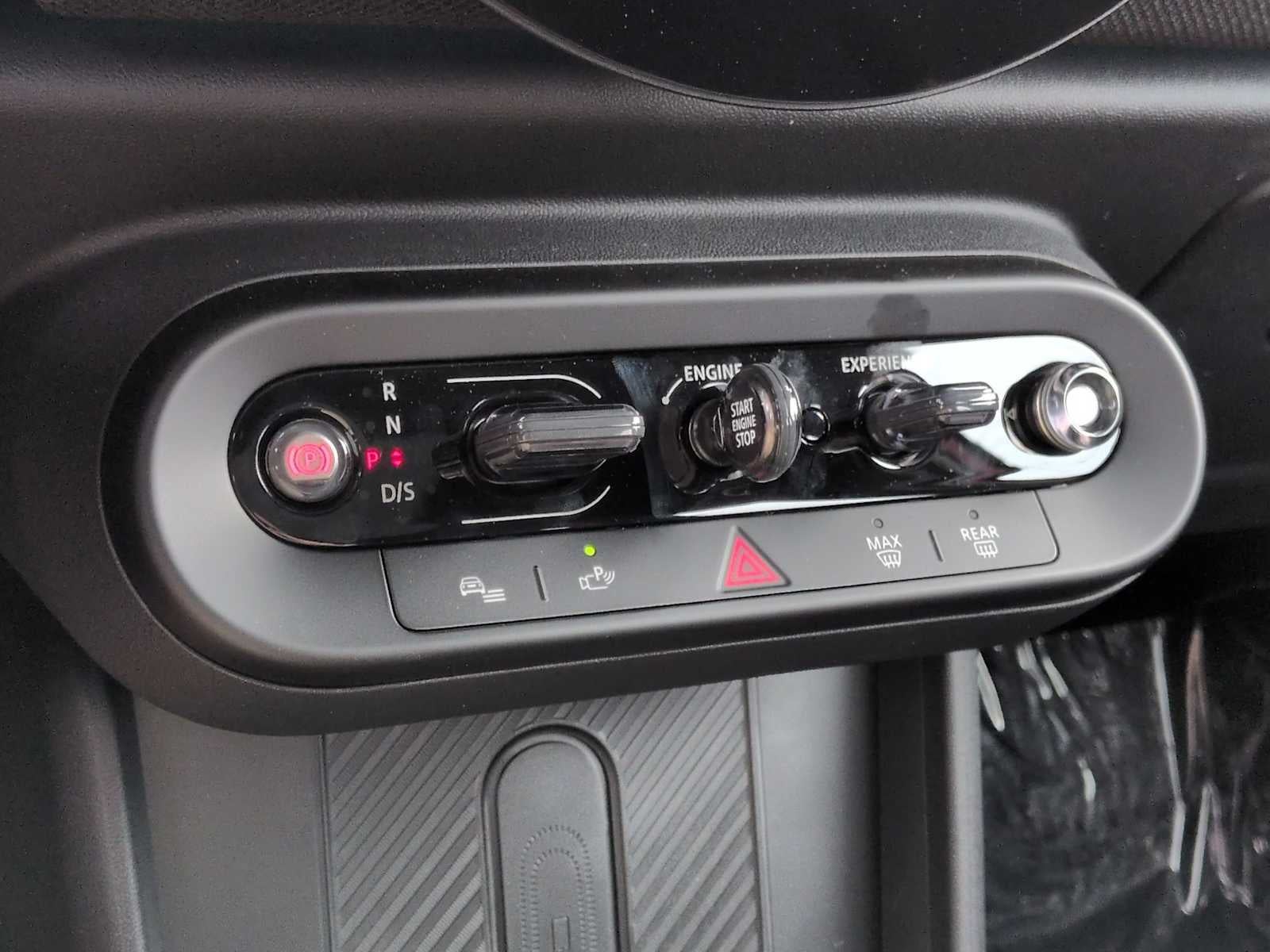 2026 MINI 4 DOOR ICONIC