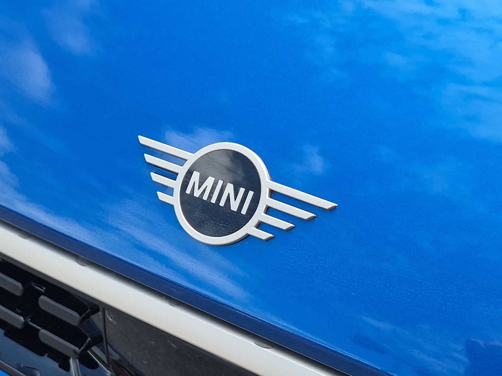 2027 MINI 4 DOOR SIGNATURE PLUS