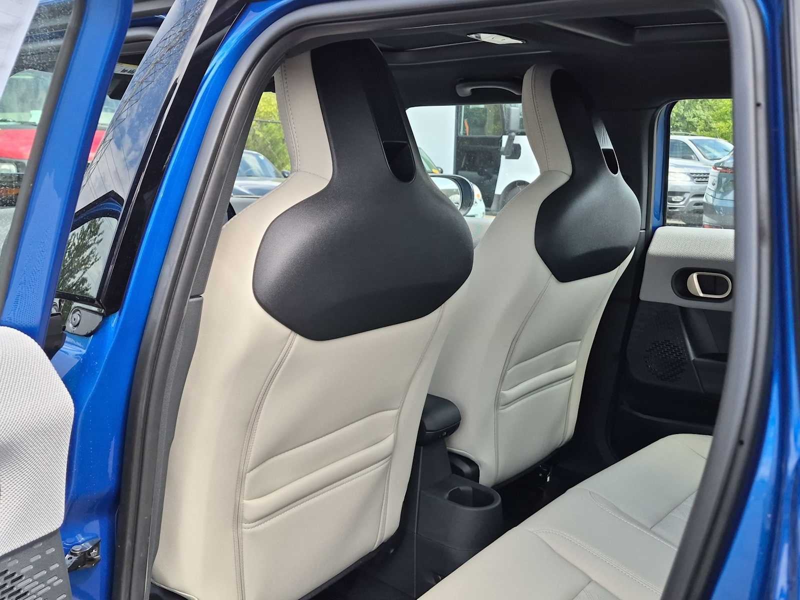 2027 MINI 4 DOOR SIGNATURE PLUS