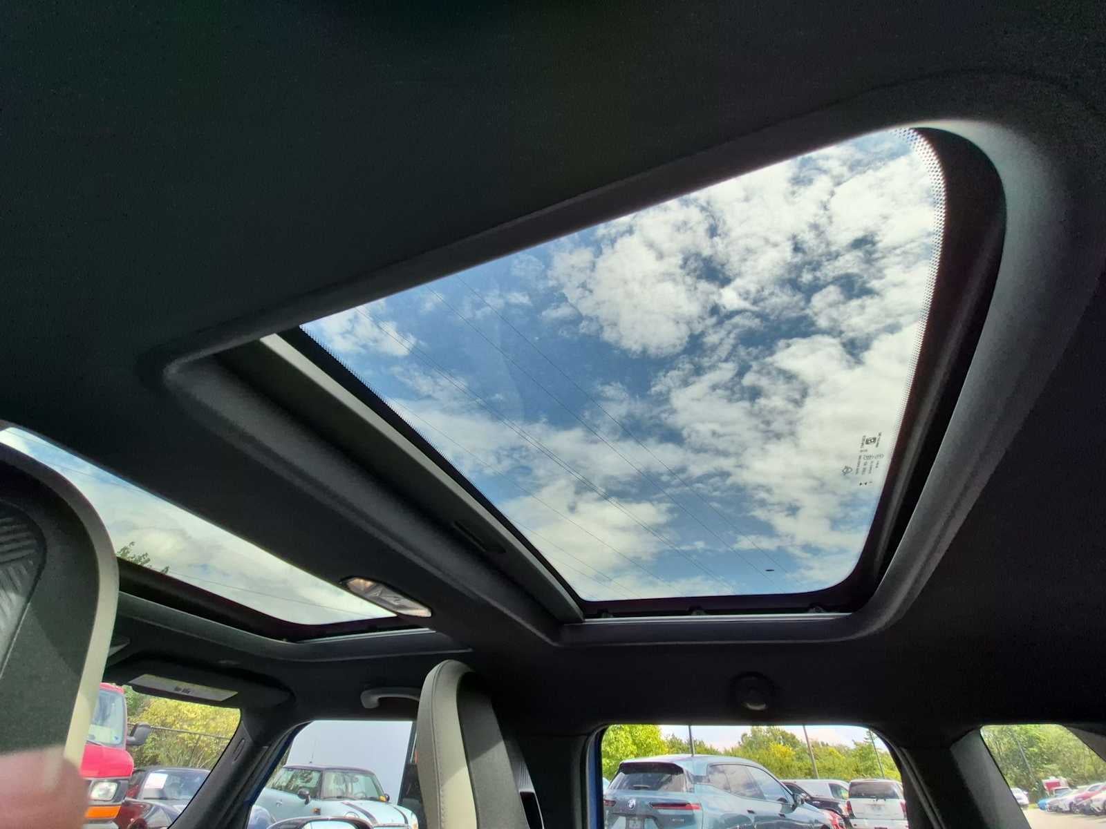 2027 MINI 4 DOOR SIGNATURE PLUS
