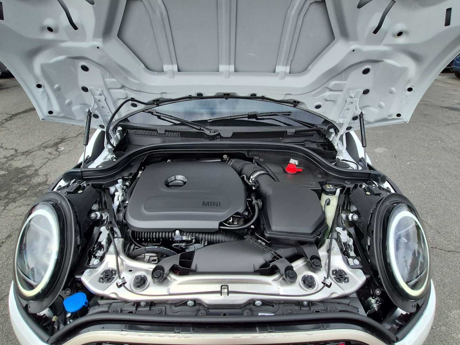 2027 MINI 4 DOOR SIGNATURE PLUS