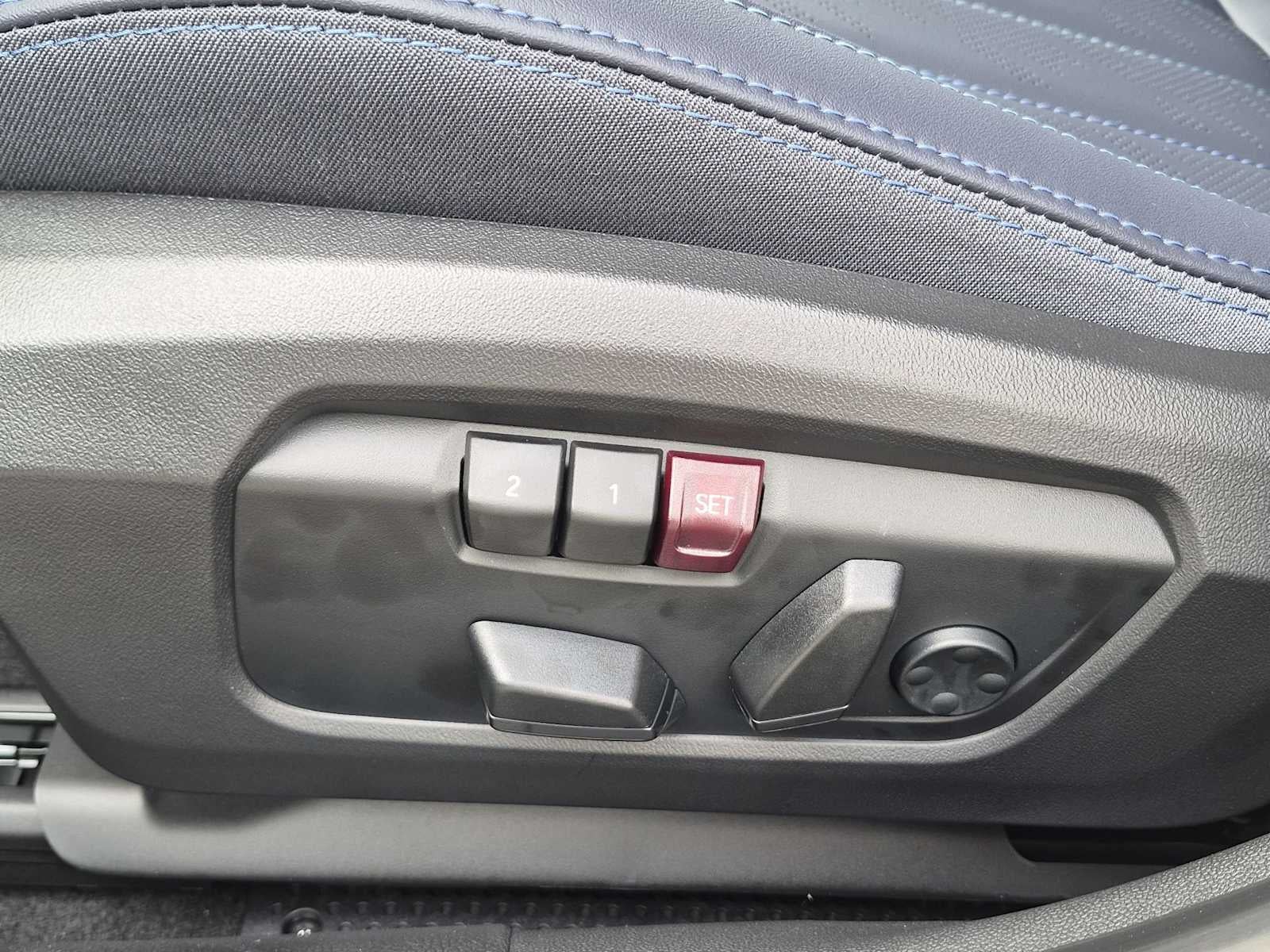 2027 MINI 4 DOOR SIGNATURE PLUS