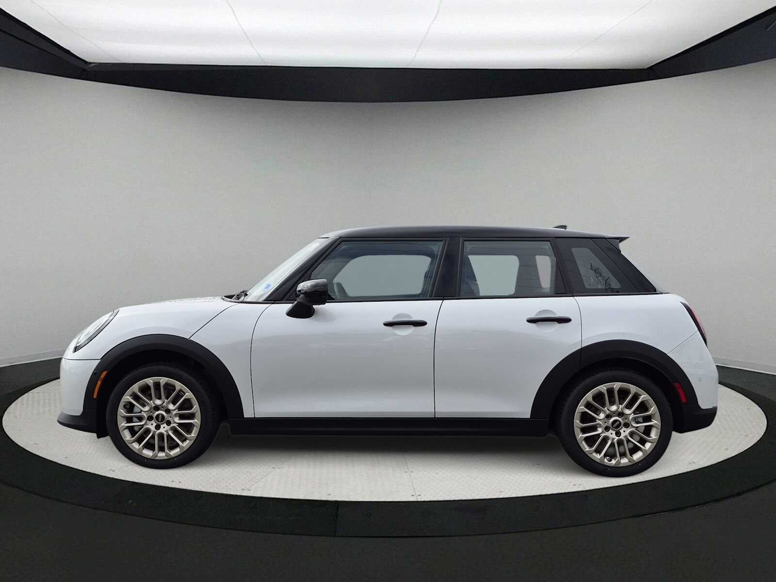 2027 MINI 4 DOOR SIGNATURE PLUS