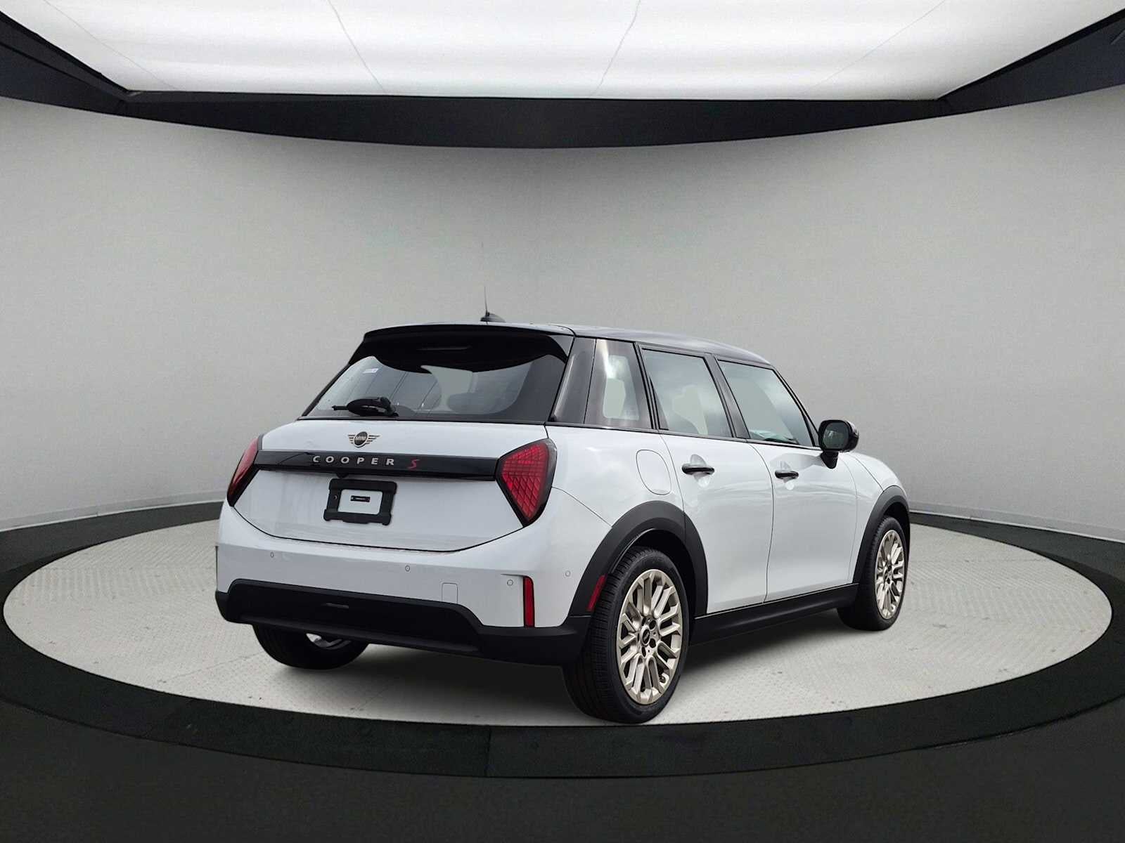 2027 MINI 4 DOOR SIGNATURE PLUS