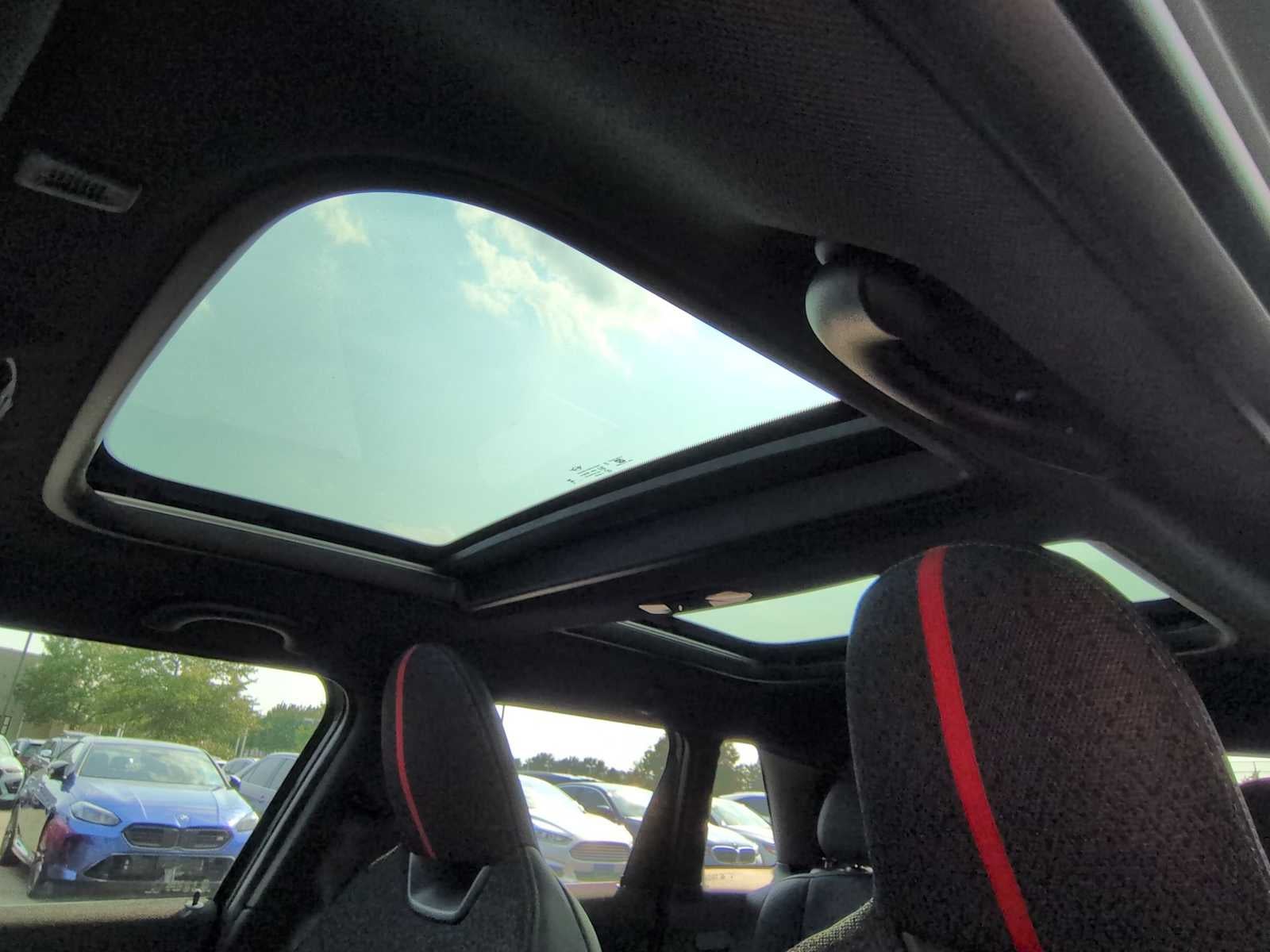 2026 MINI 4 DOOR ICONIC