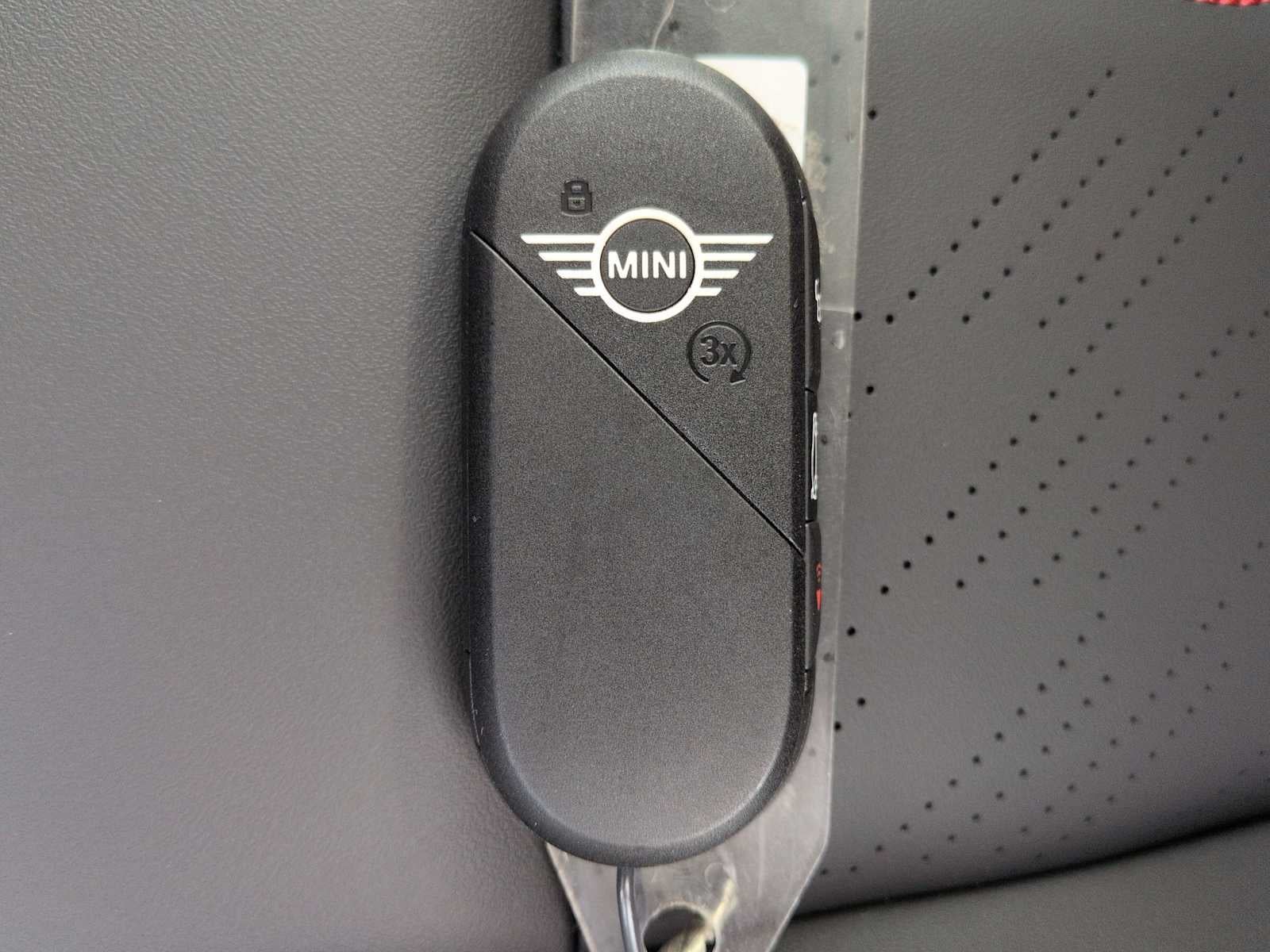 2026 MINI 4 DOOR ICONIC