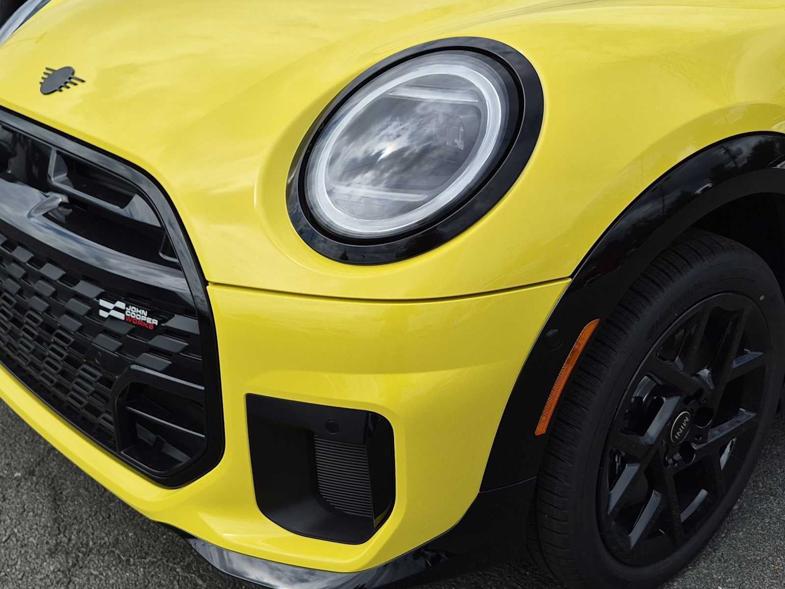 2027 MINI 4 DOOR ICONIC