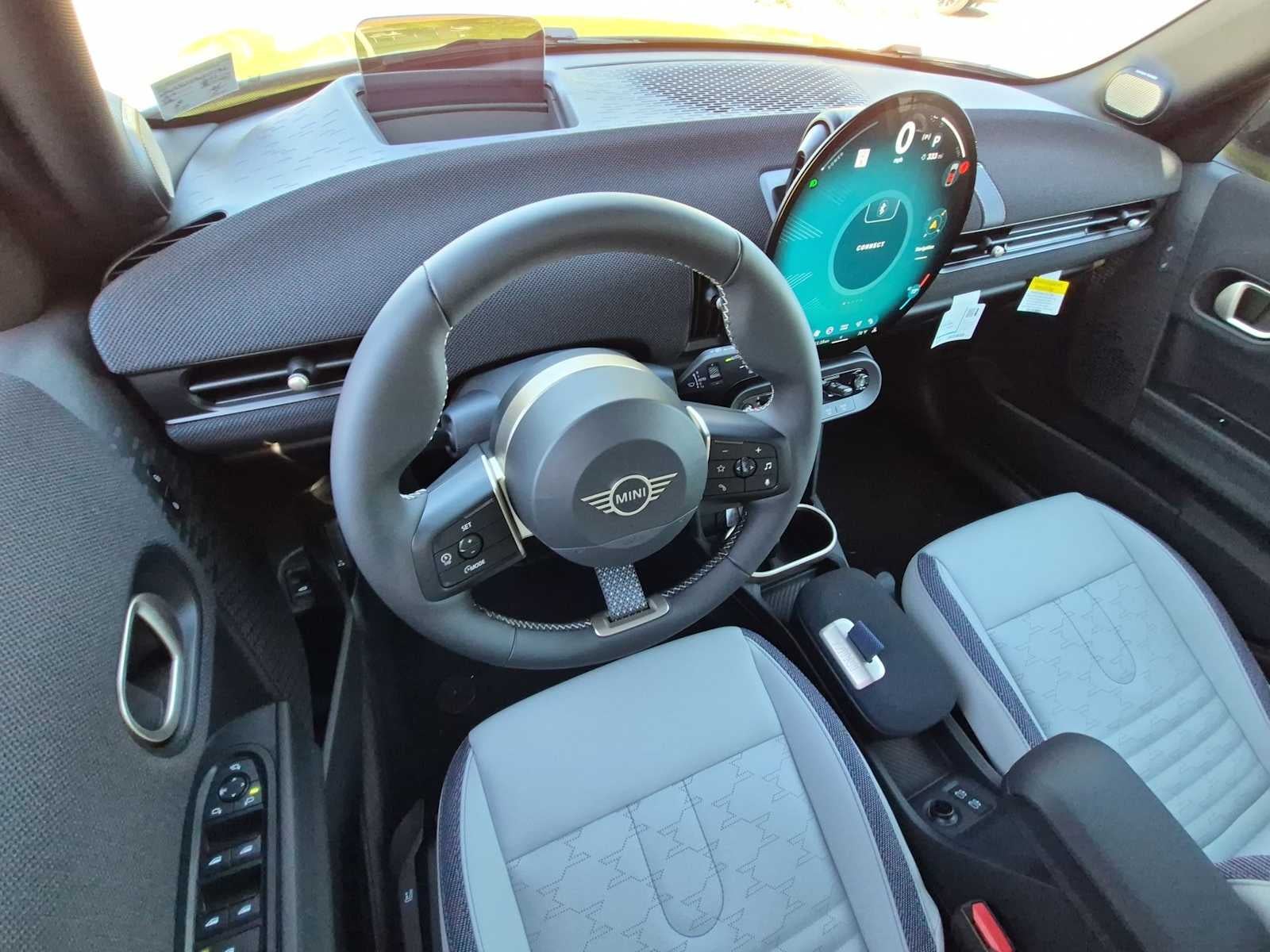 2027 MINI 4 DOOR ICONIC