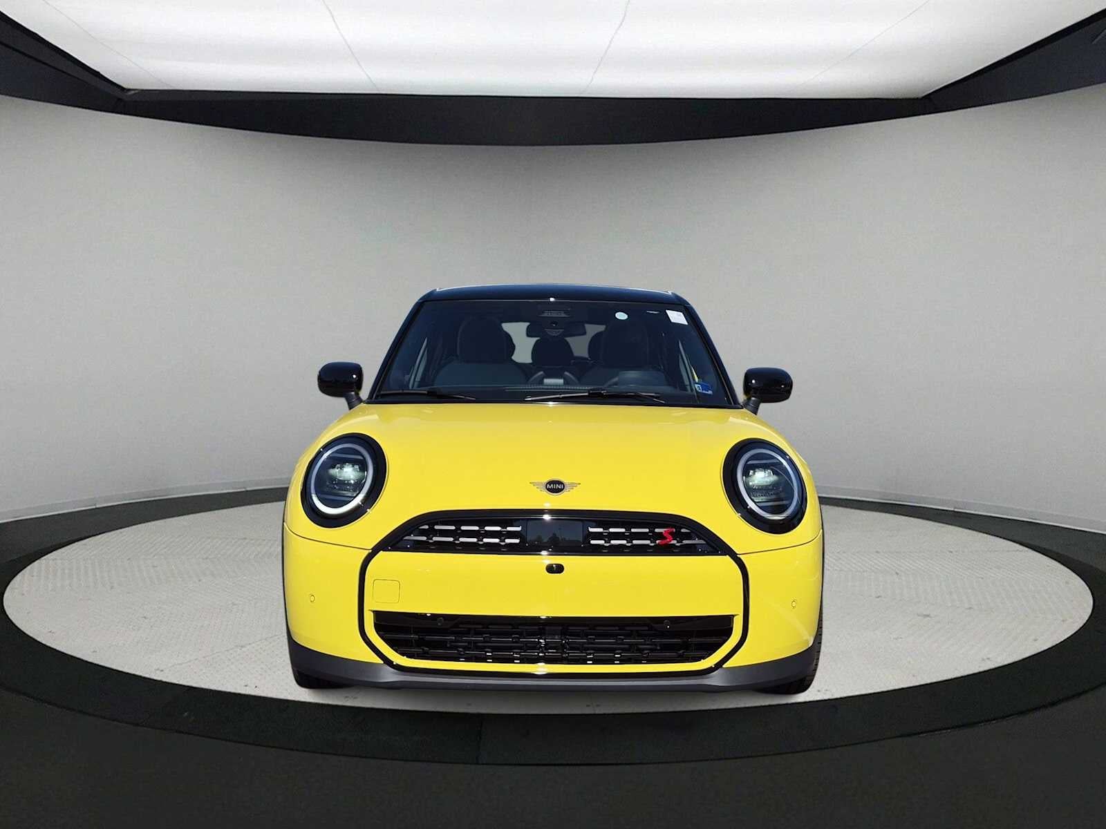 2027 MINI 4 DOOR ICONIC