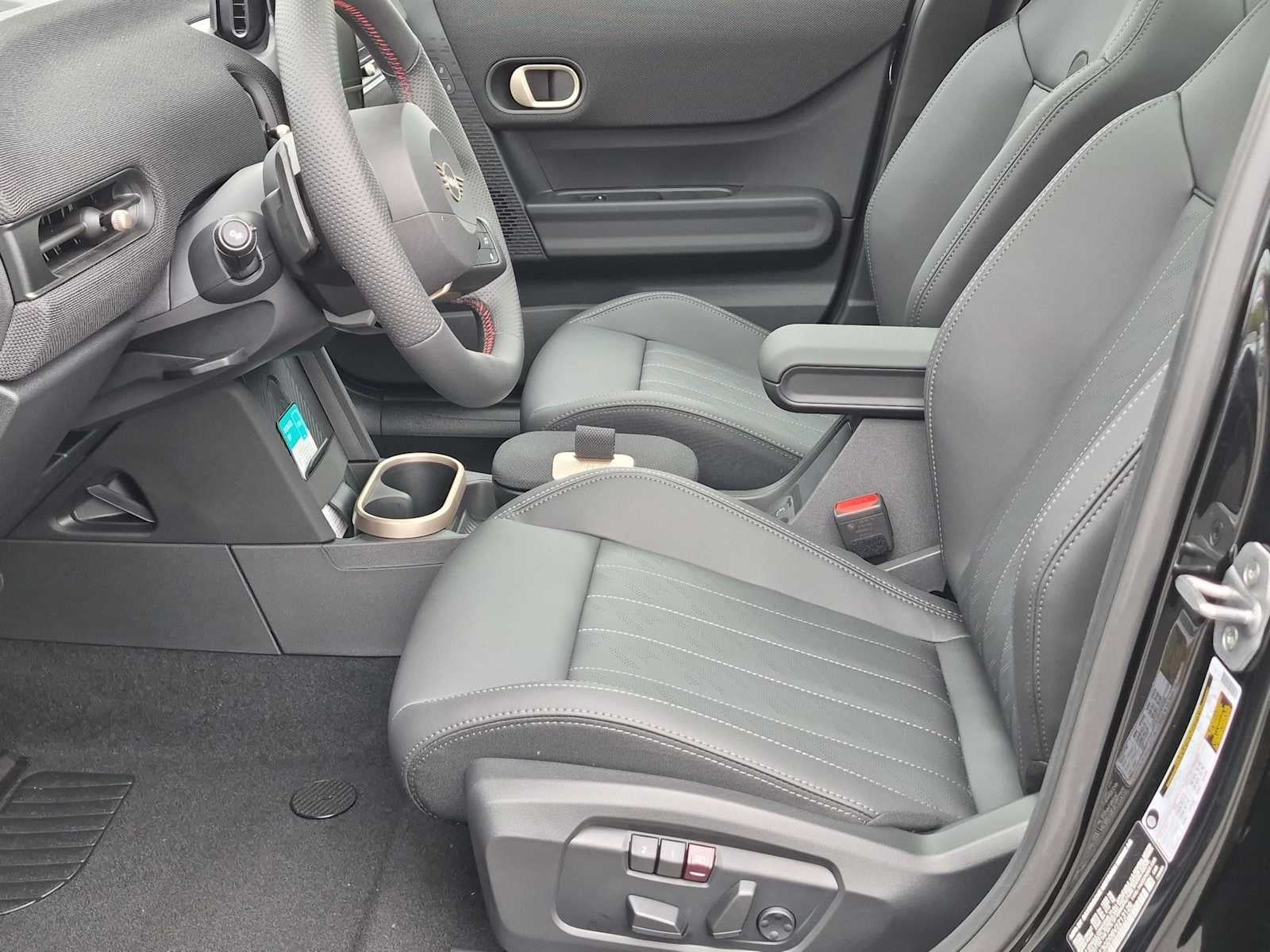 2027 MINI 4 DOOR ICONIC
