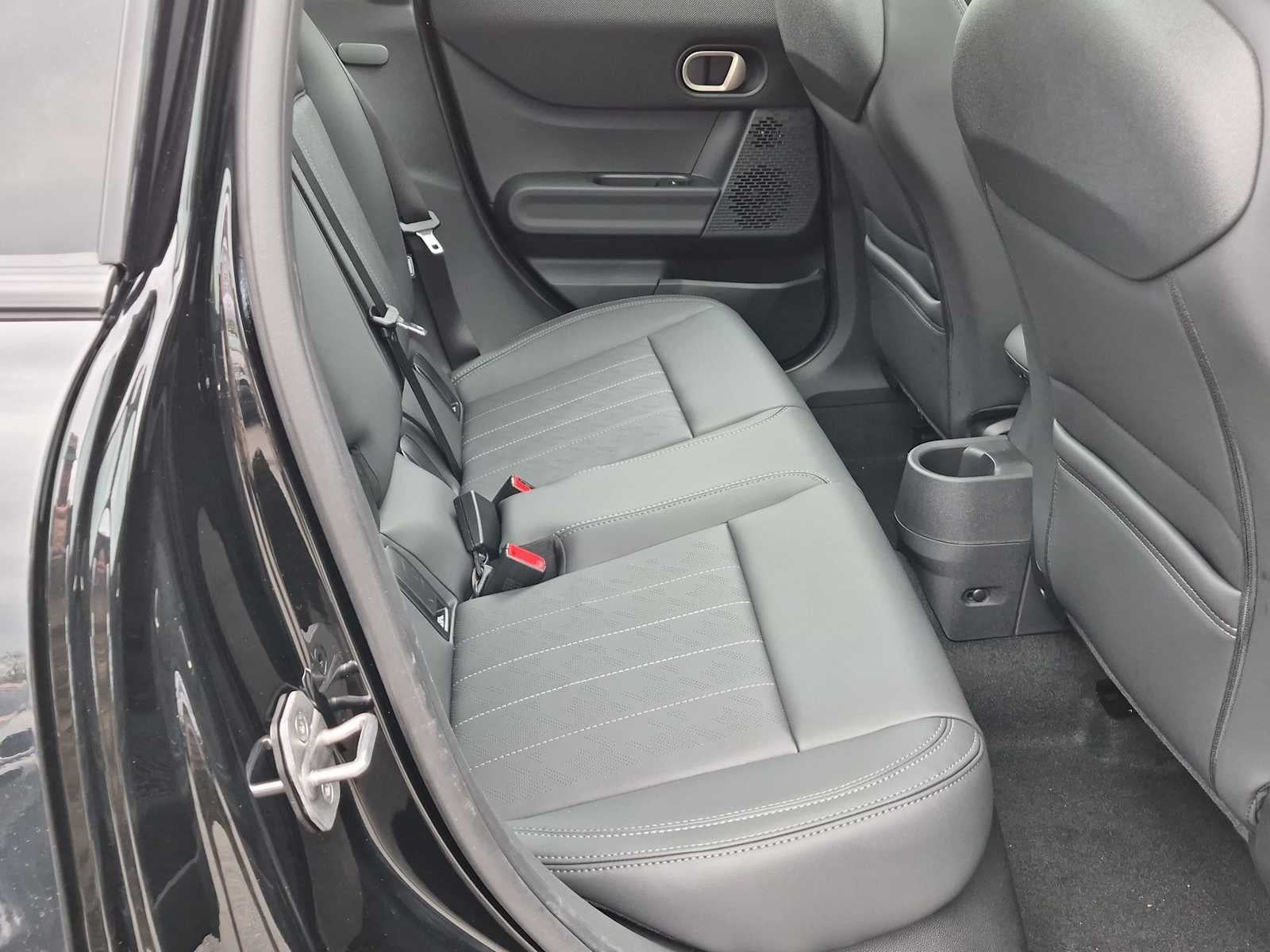 2027 MINI 4 DOOR ICONIC