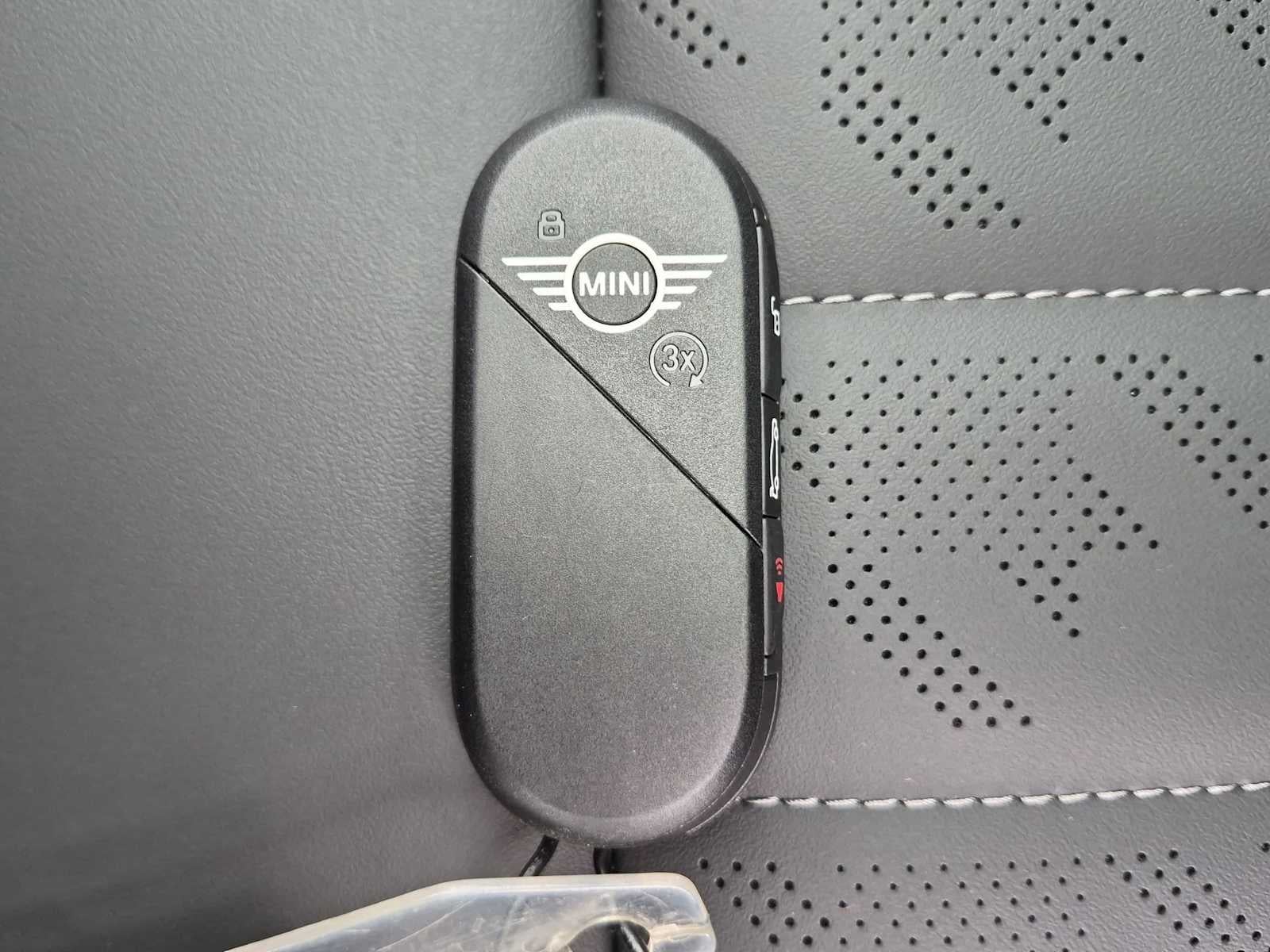 2027 MINI 4 DOOR ICONIC