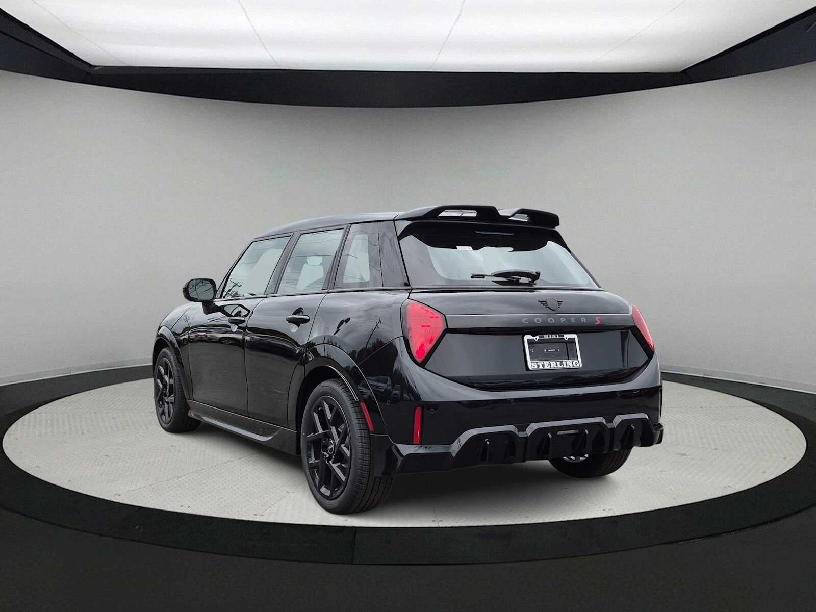 2027 MINI 4 DOOR ICONIC