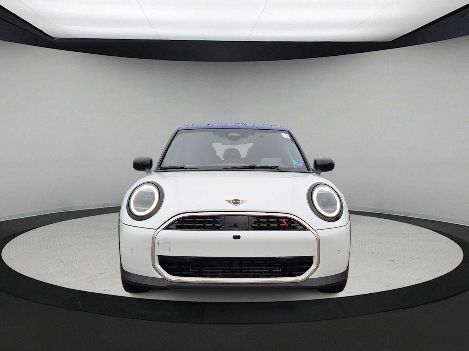 2027 MINI 4 DOOR ICONIC