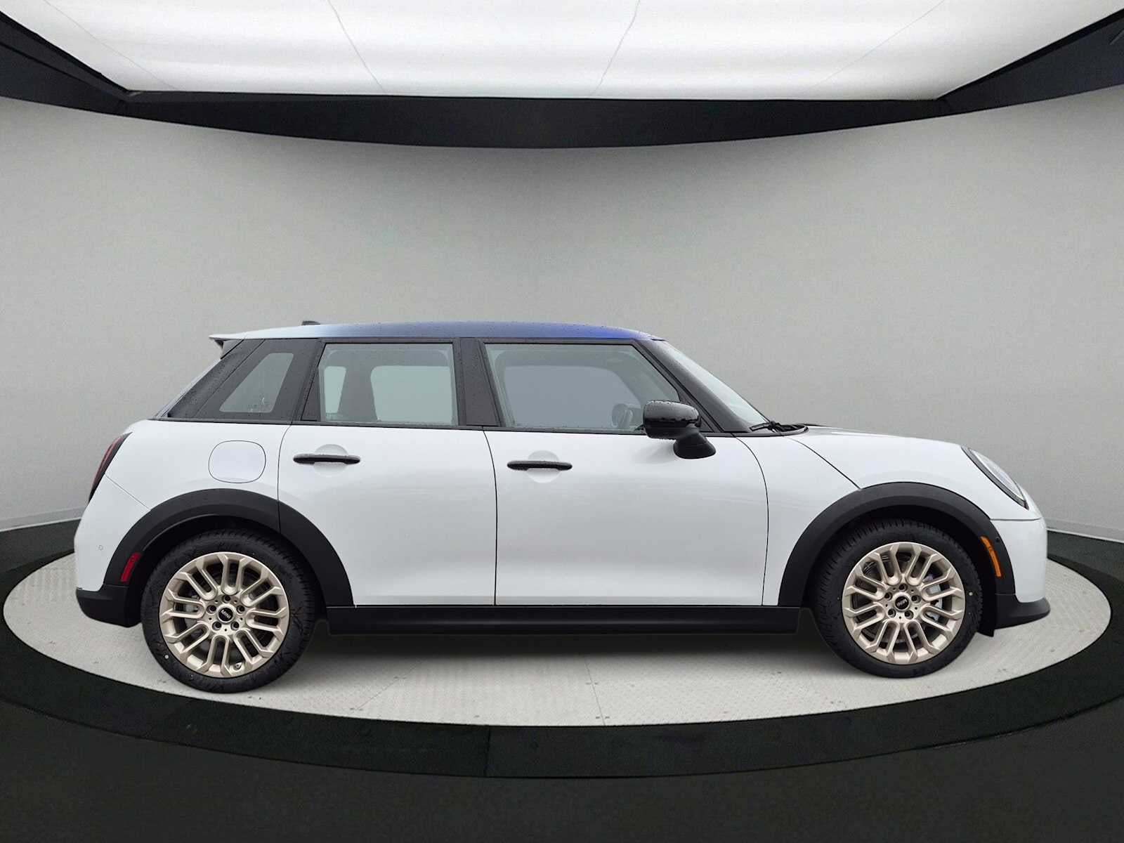 2027 MINI 4 DOOR ICONIC