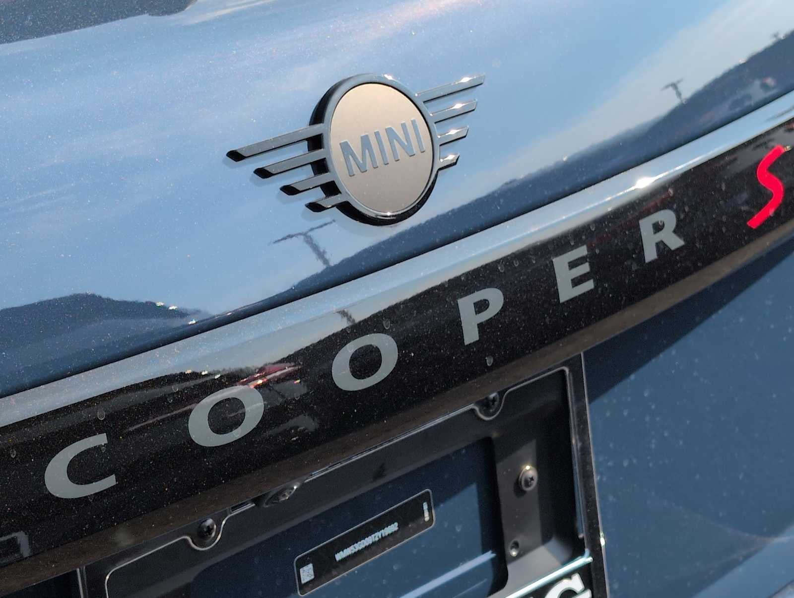 2026 MINI 4 DOOR ICONIC