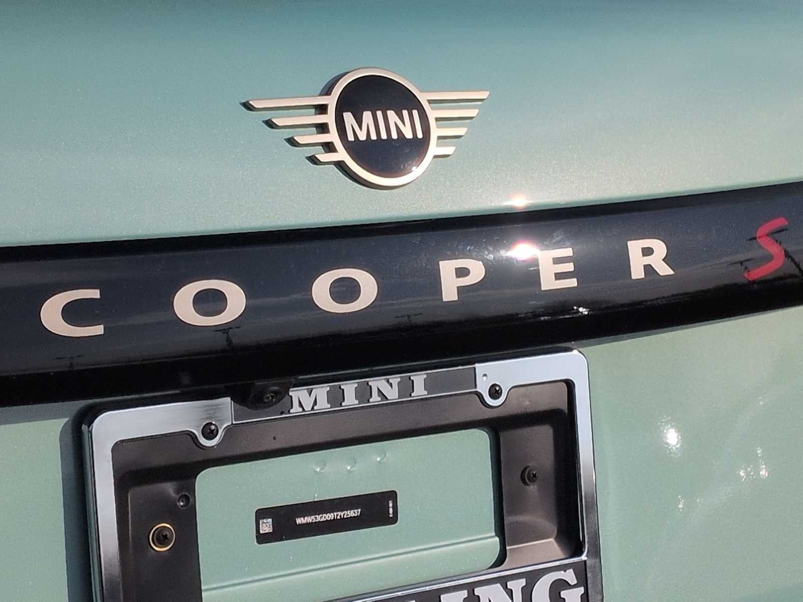 2026 MINI 4 DOOR ICONIC