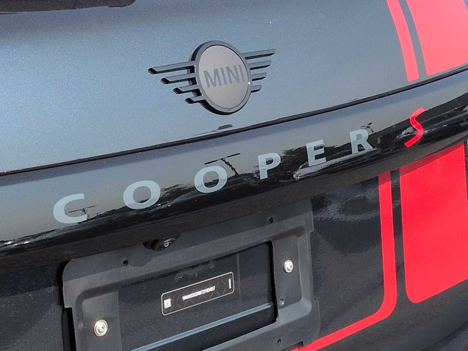 2026 MINI 4 DOOR ICONIC