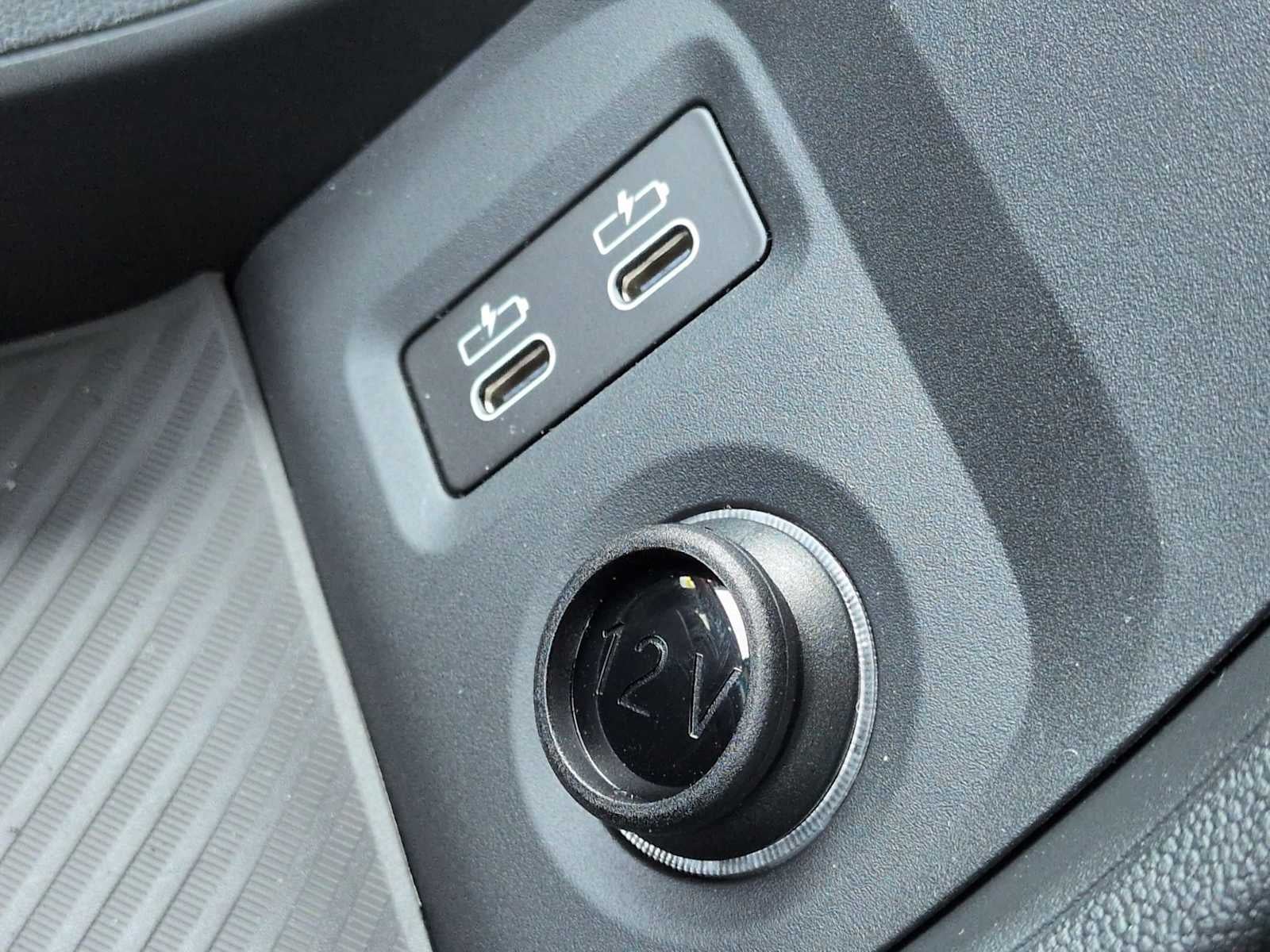 2026 MINI 4 DOOR ICONIC