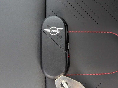 2026 MINI 4 DOOR ICONIC
