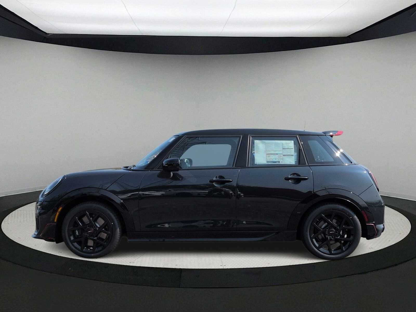 2026 MINI 4 DOOR ICONIC