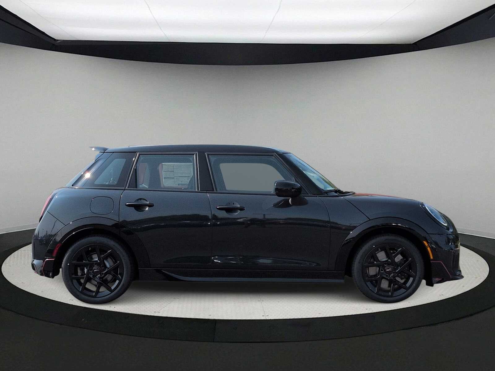 2026 MINI 4 DOOR ICONIC