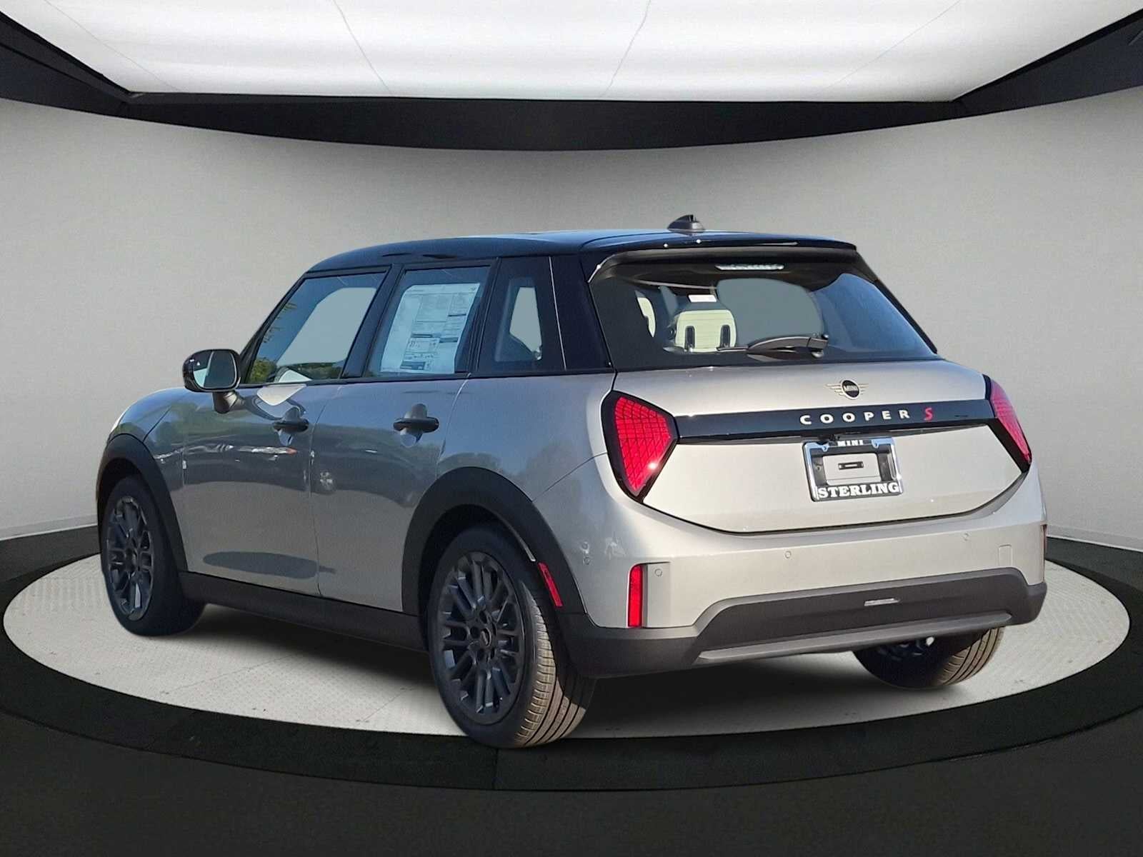 2027 MINI 4 DOOR ICONIC