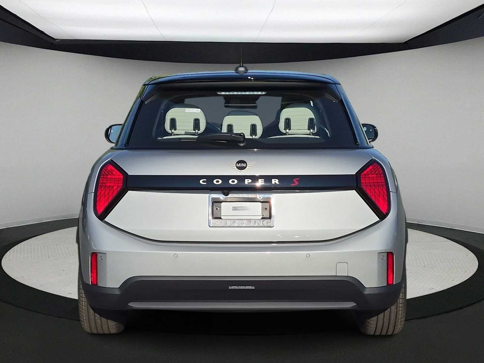 2027 MINI 4 DOOR ICONIC