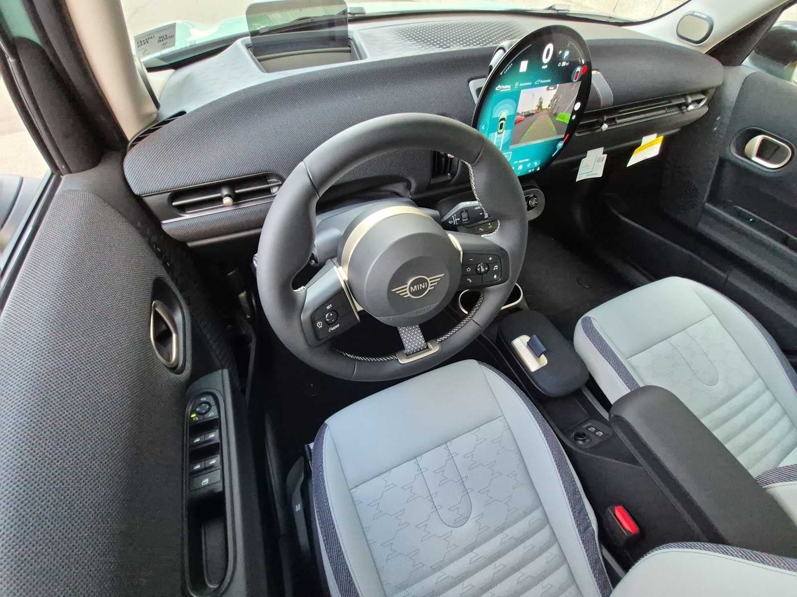 2027 MINI 4 DOOR SIGNATURE PLUS
