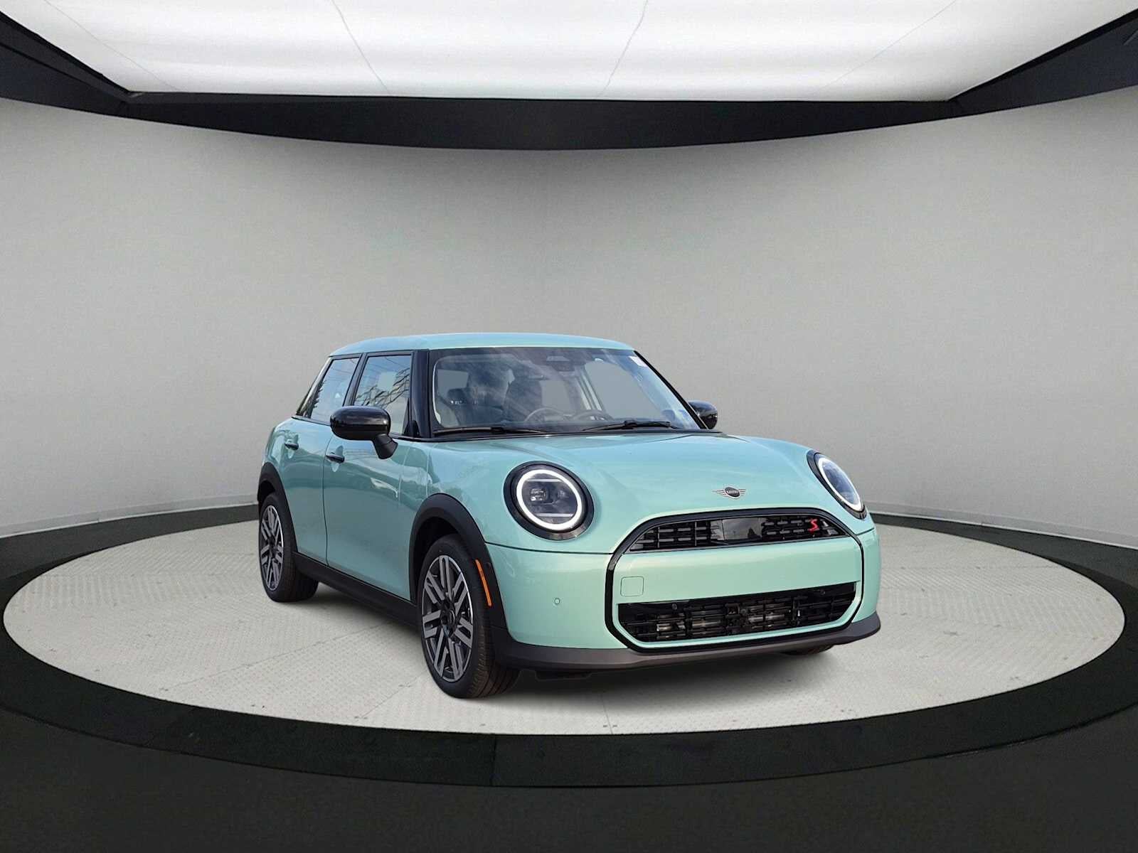 2027 MINI 4 DOOR SIGNATURE PLUS