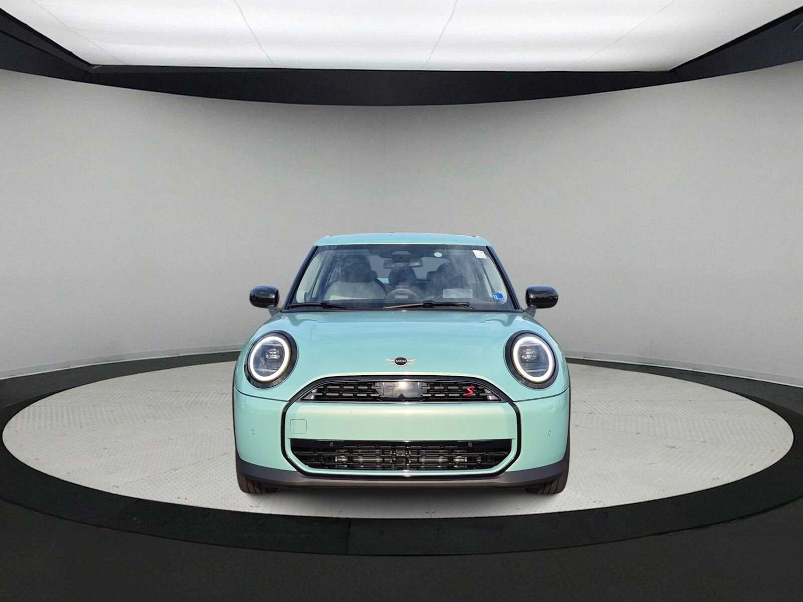 2027 MINI 4 DOOR SIGNATURE PLUS