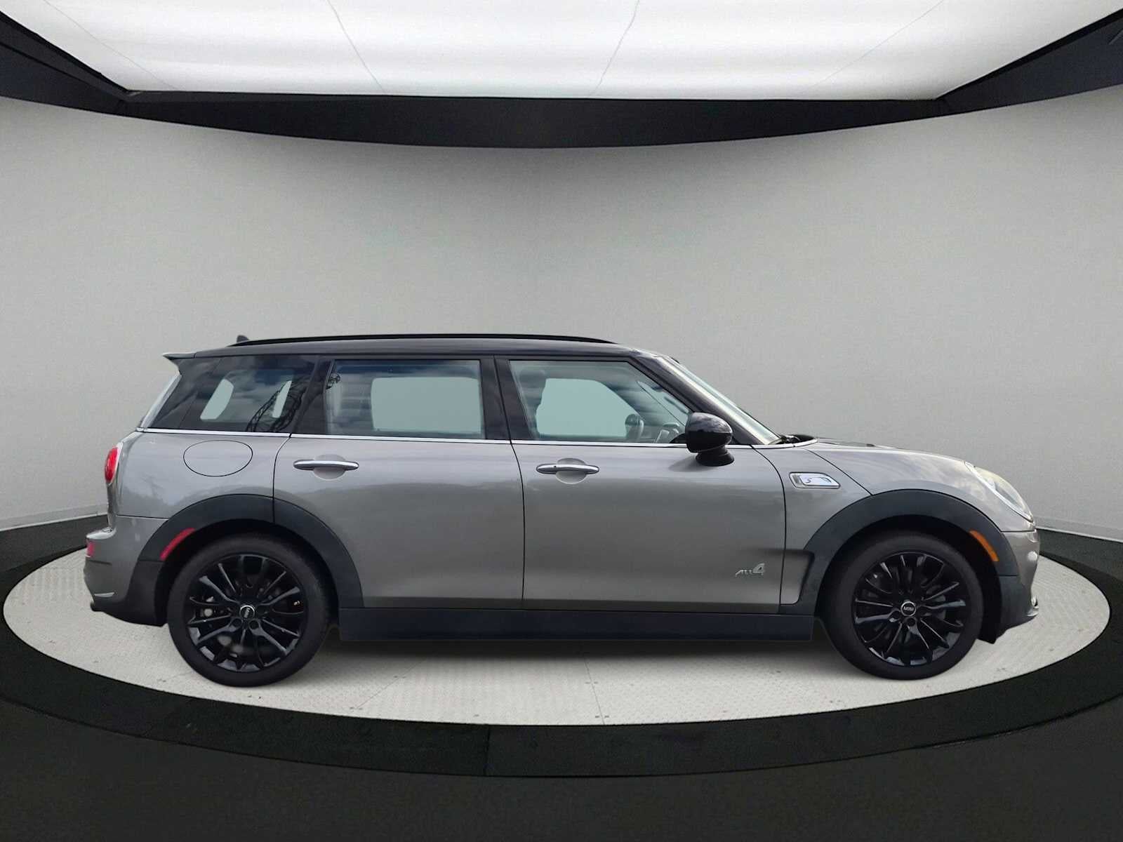 2017 MINI CLUBMAN Cooper S