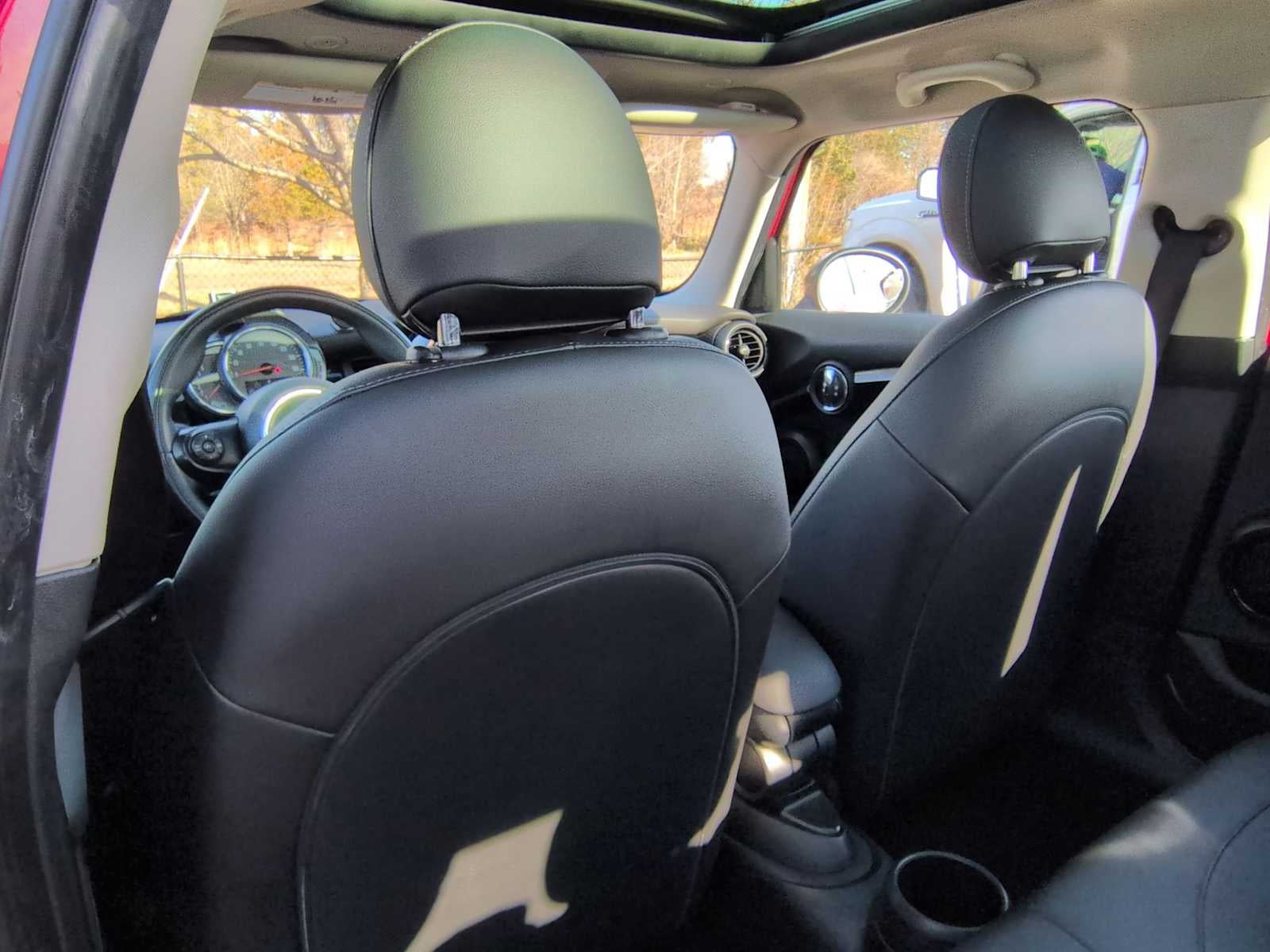 2019 MINI HARDTOP 4 DOOR SIGNATURE