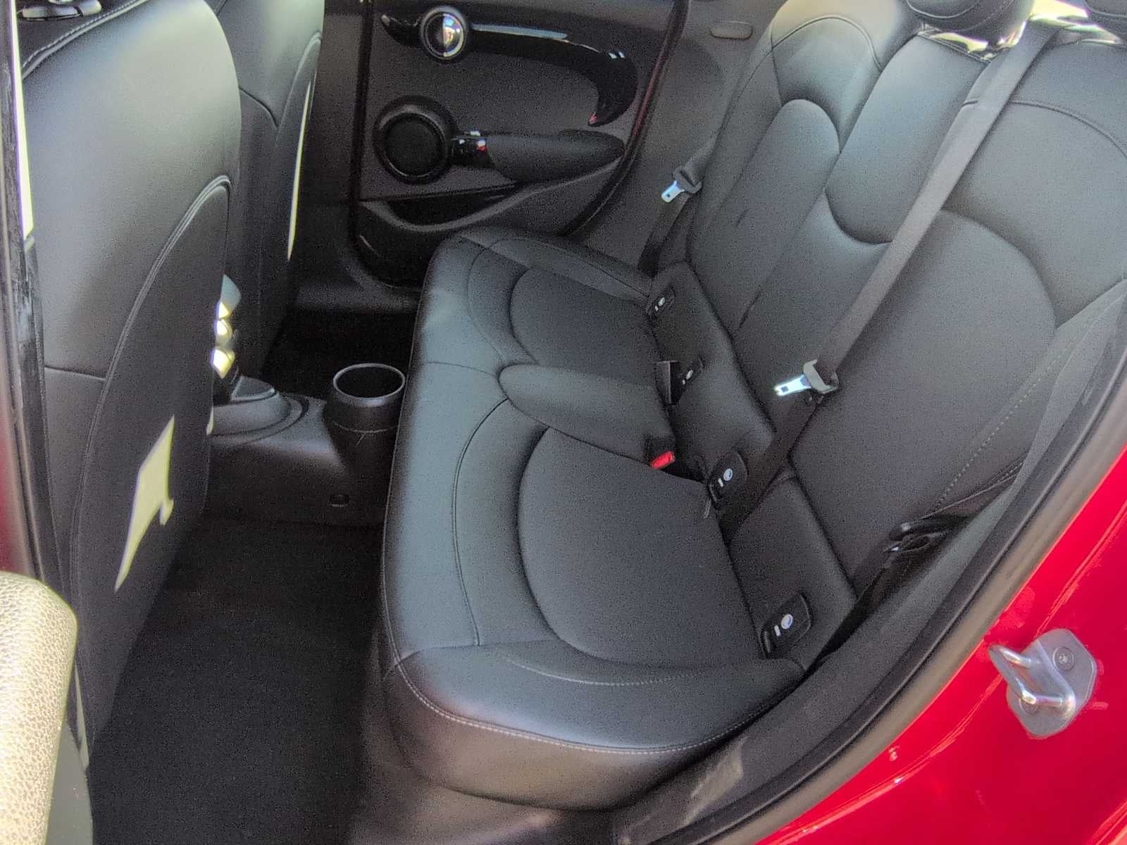 2019 MINI HARDTOP 4 DOOR SIGNATURE