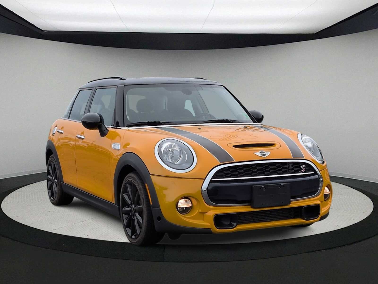 2017 MINI HARDTOP 4 DOOR Cooper S