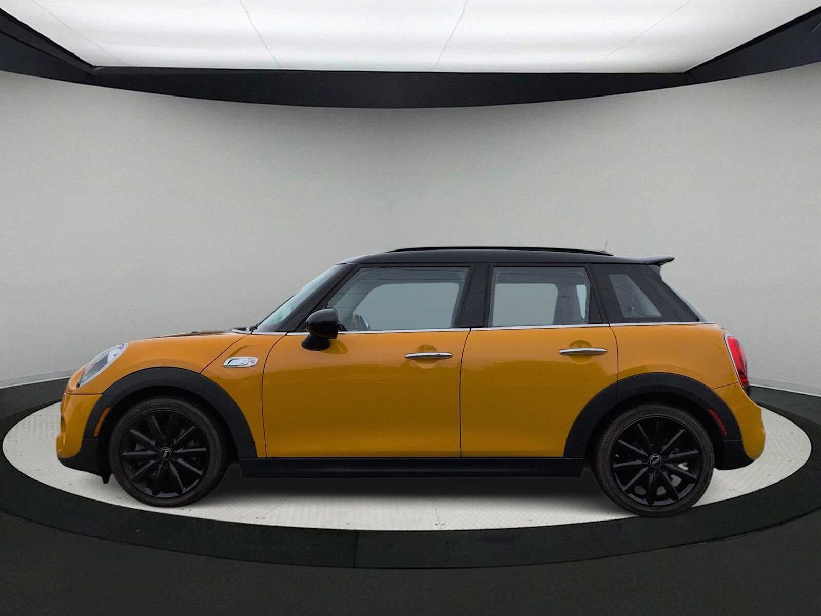 2017 MINI HARDTOP 4 DOOR Cooper S