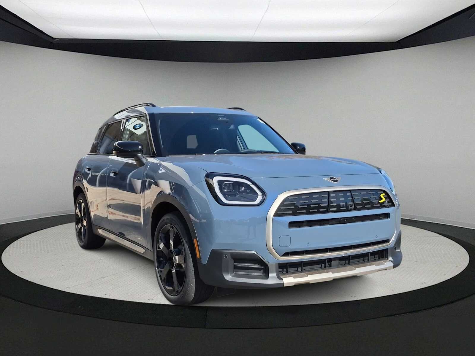 2027 MINI COUNTRYMAN ICONIC