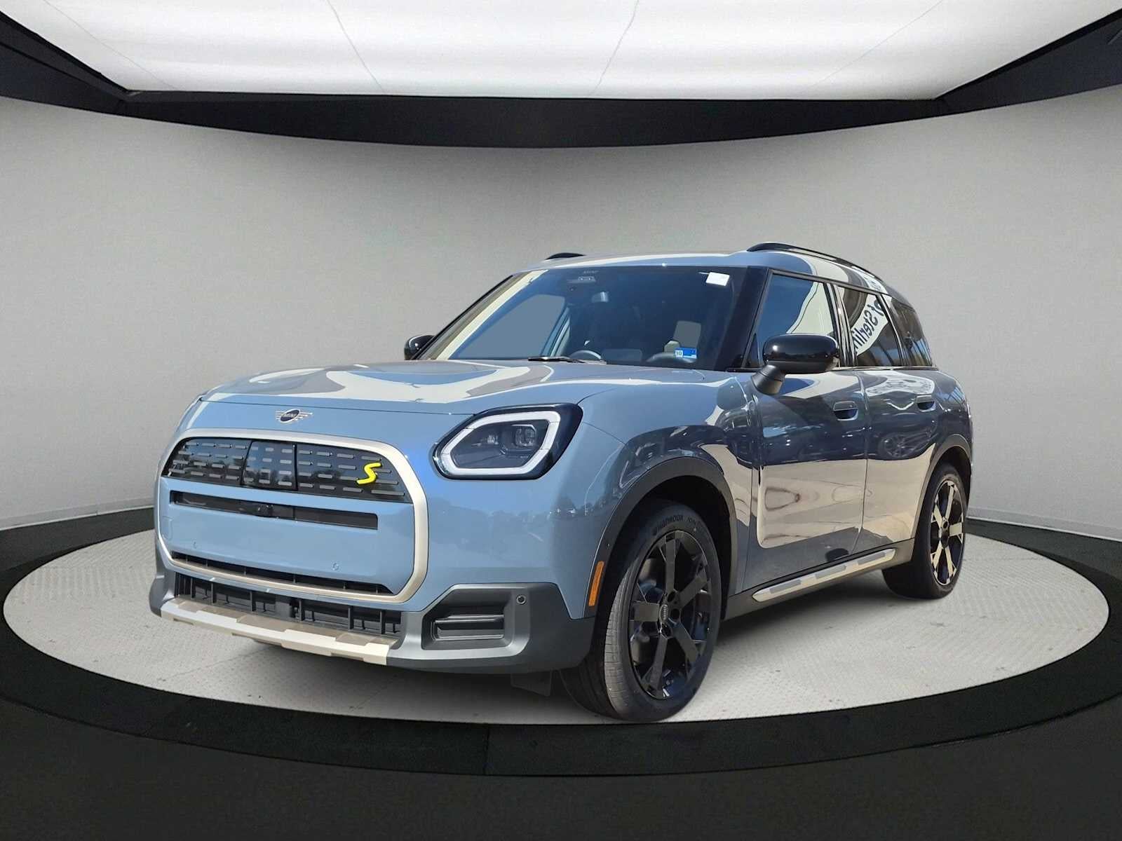 2027 MINI COUNTRYMAN ICONIC