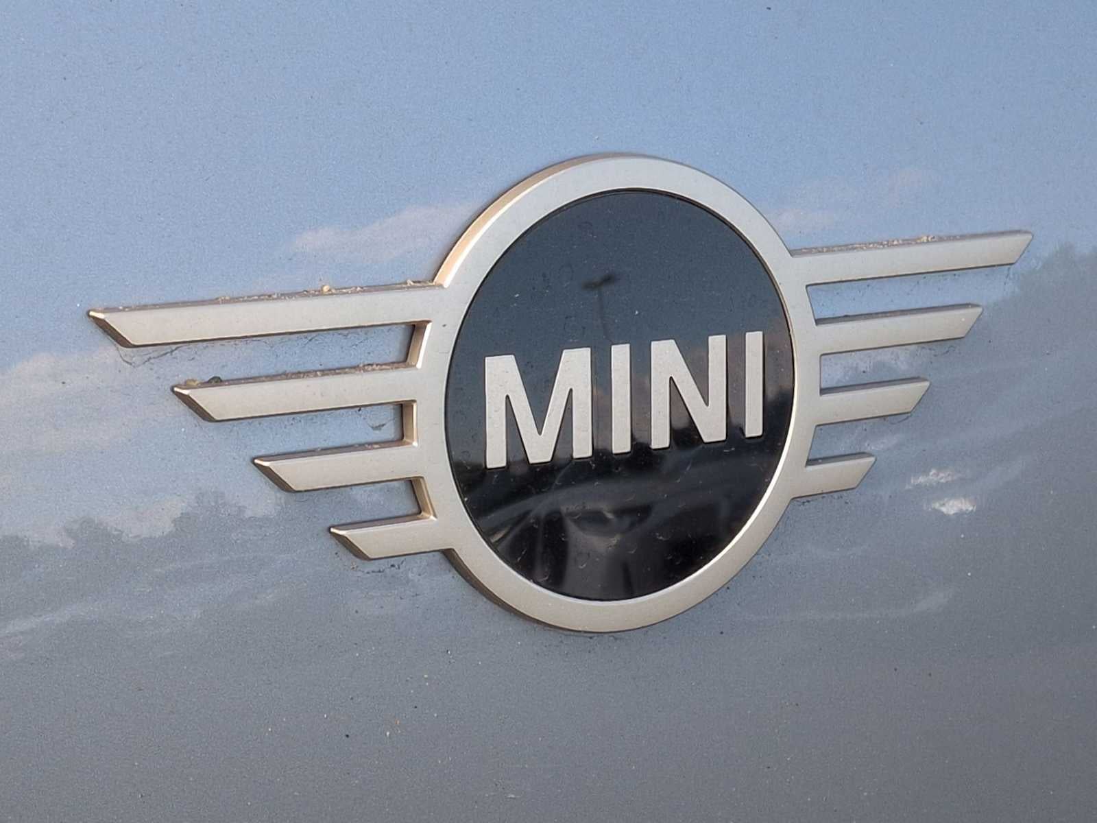 2027 MINI COUNTRYMAN ICONIC