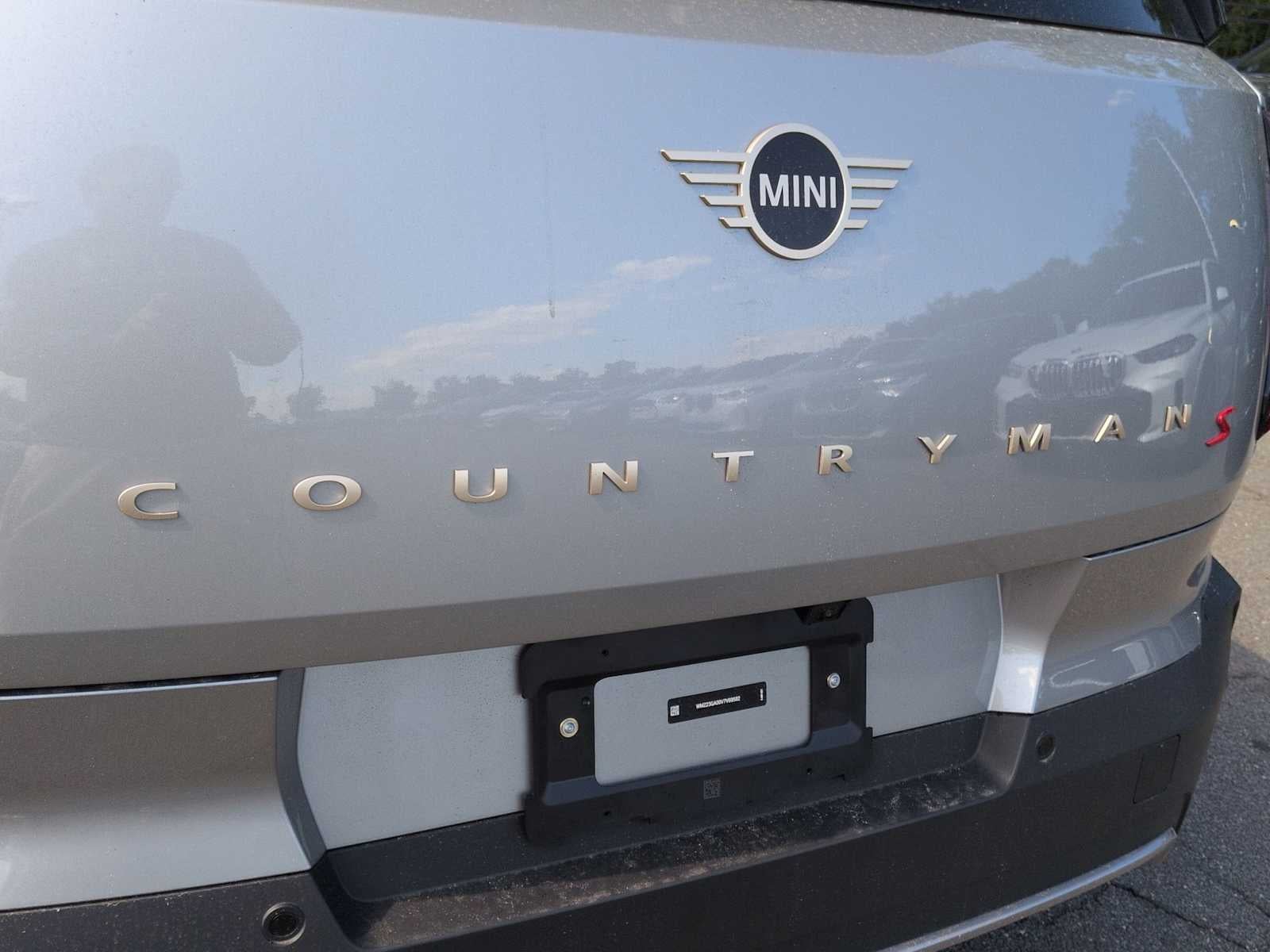 2027 MINI COUNTRYMAN ICONIC
