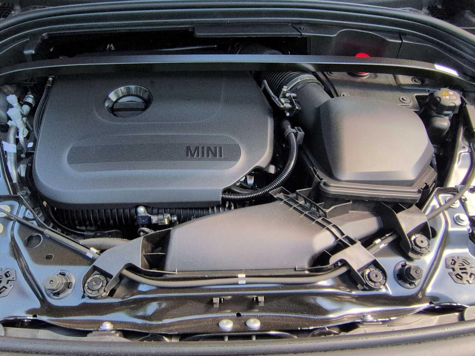 2027 MINI COUNTRYMAN ICONIC