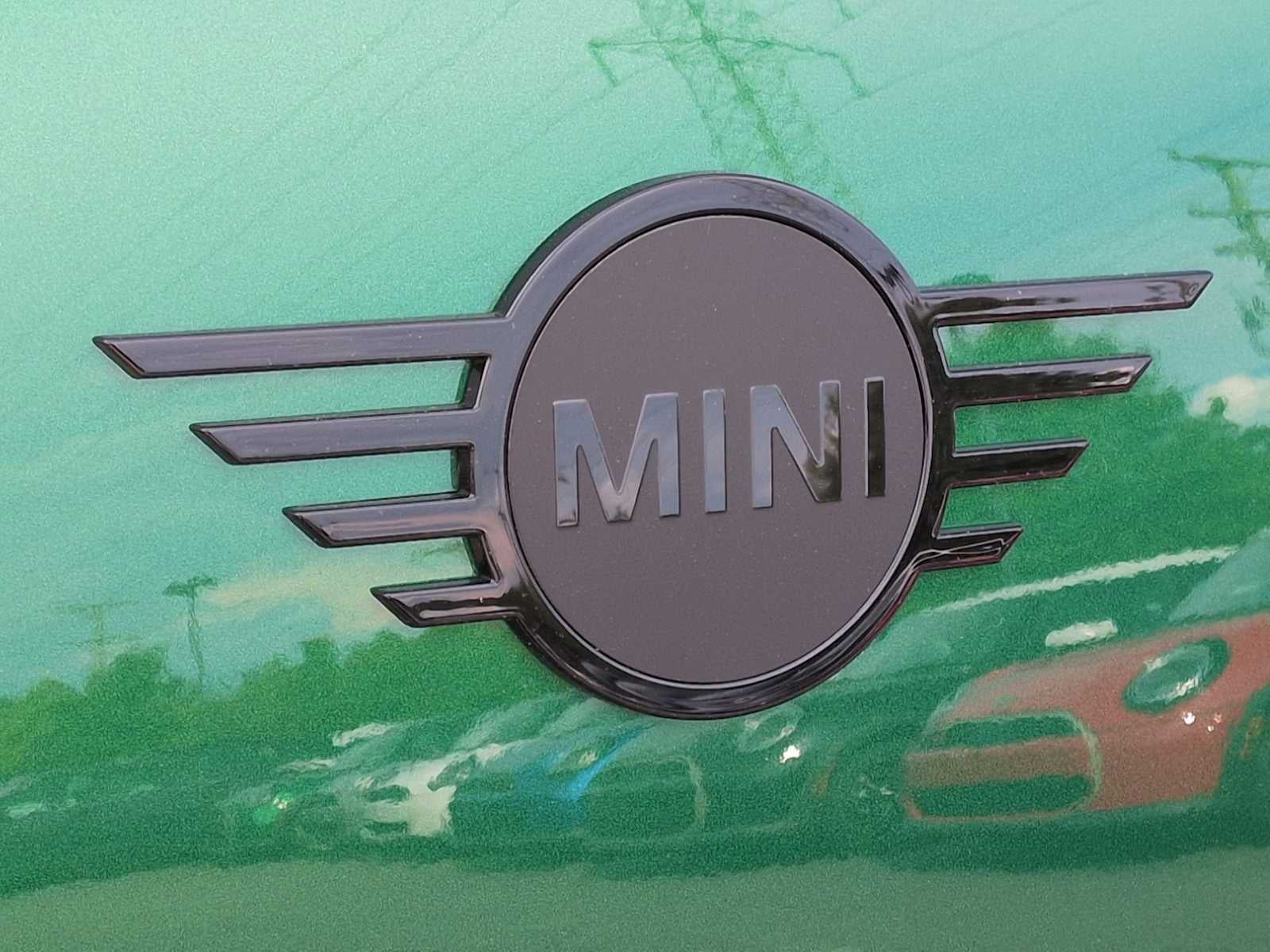 2027 MINI Countryman ICONIC