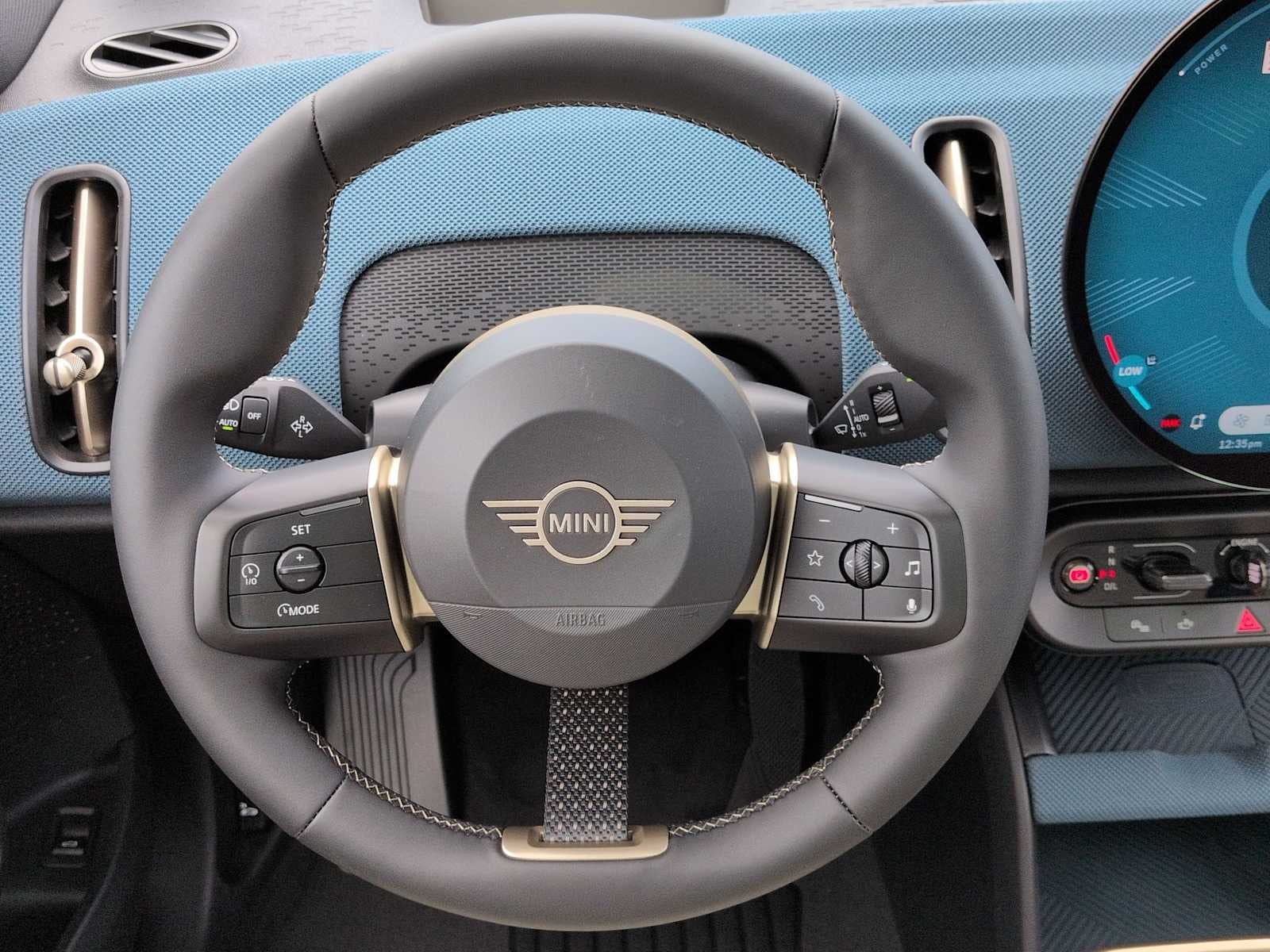 2027 MINI COUNTRYMAN ICONIC
