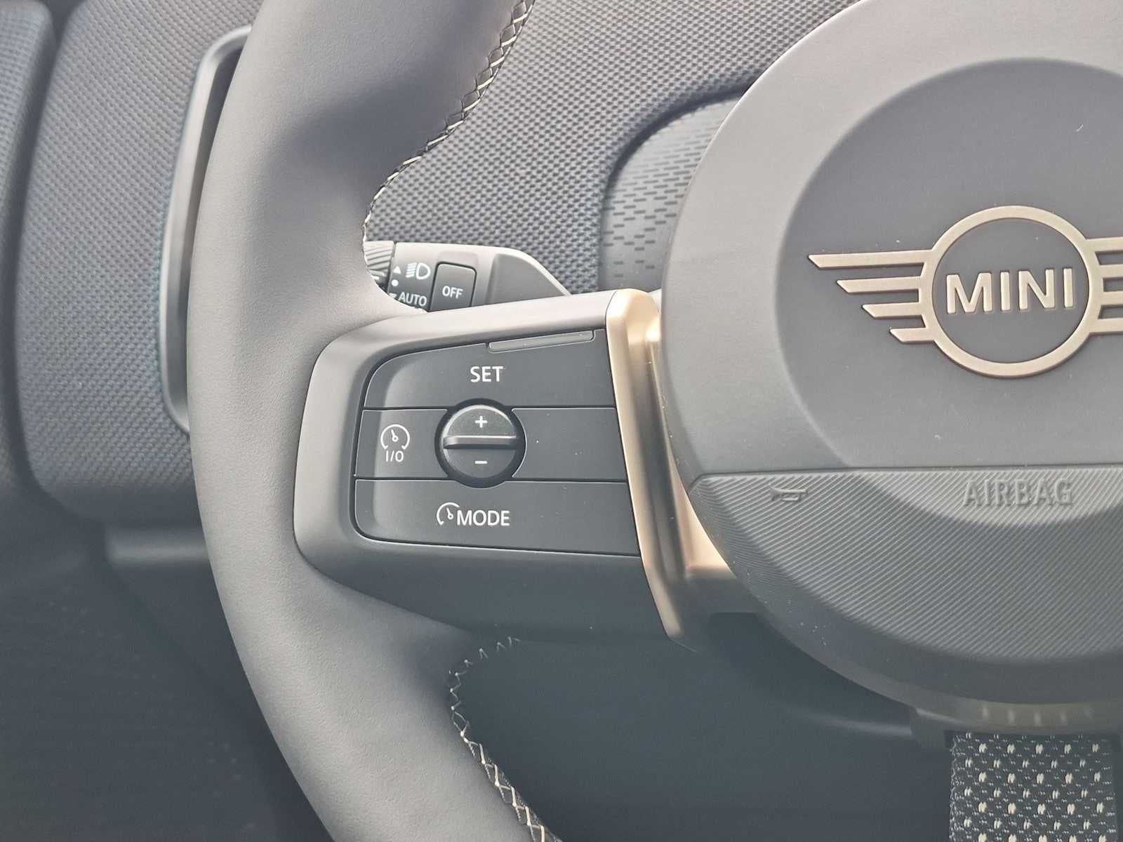 2027 MINI COUNTRYMAN SIGNATURE PLUS