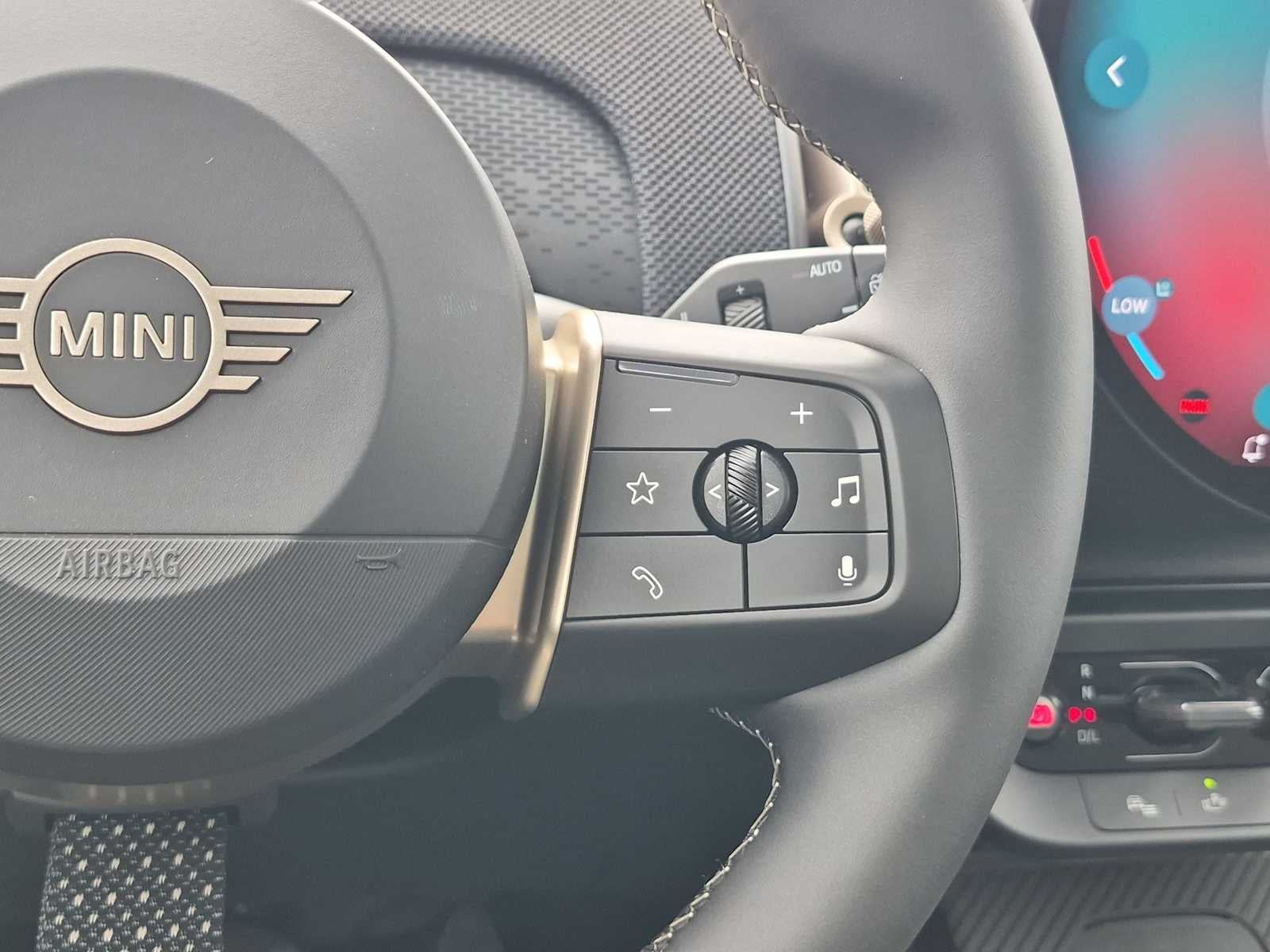 2027 MINI COUNTRYMAN SIGNATURE PLUS