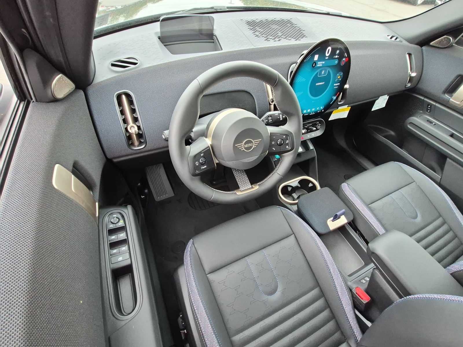 2027 MINI COUNTRYMAN ICONIC