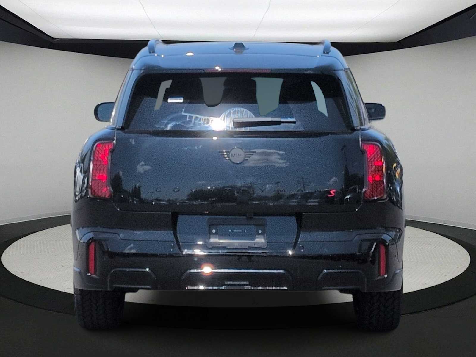 2027 MINI COUNTRYMAN ICONIC