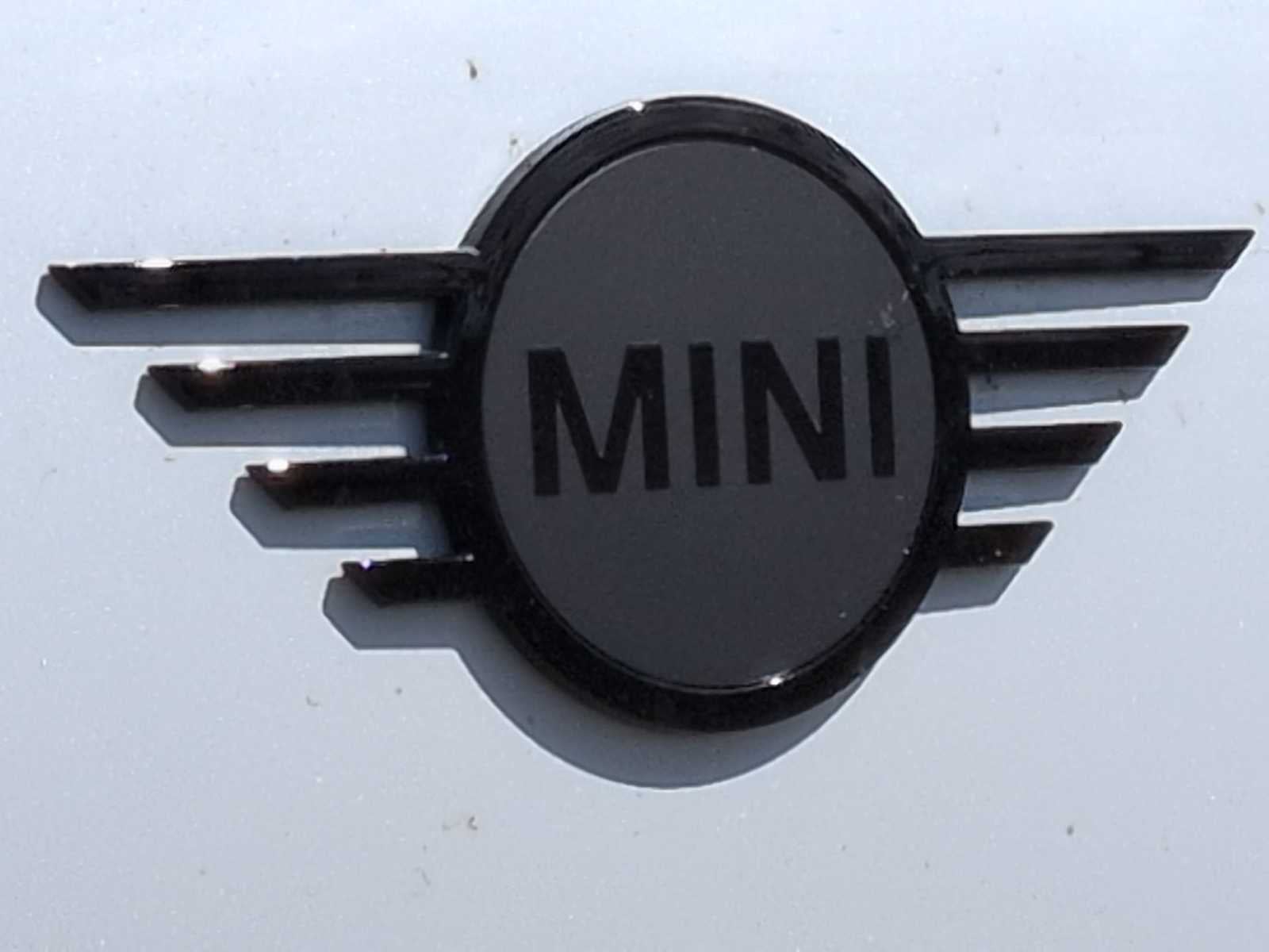 2027 MINI COUNTRYMAN ICONIC