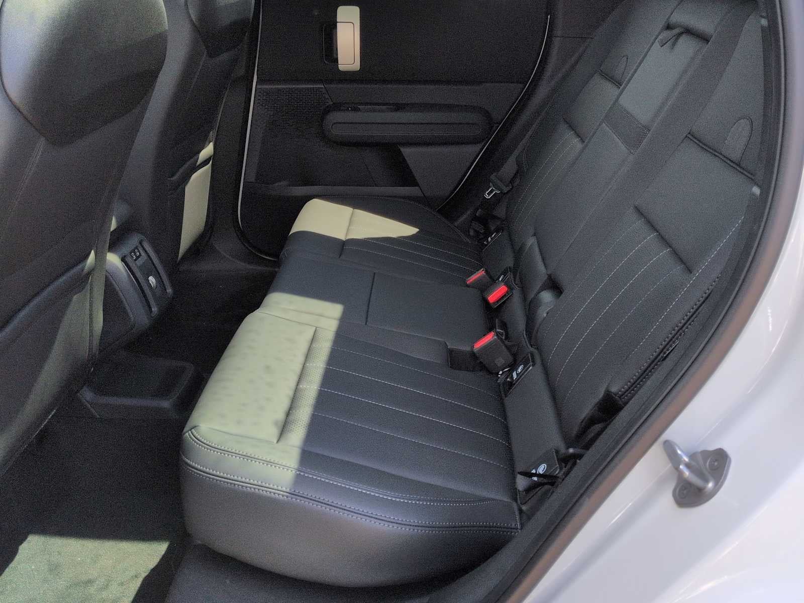 2027 MINI COUNTRYMAN ICONIC