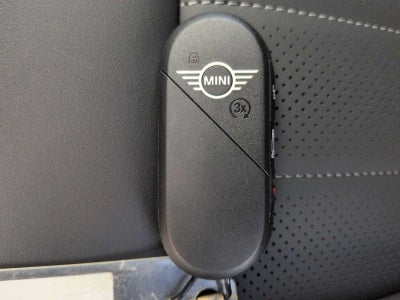 2027 MINI COUNTRYMAN ICONIC